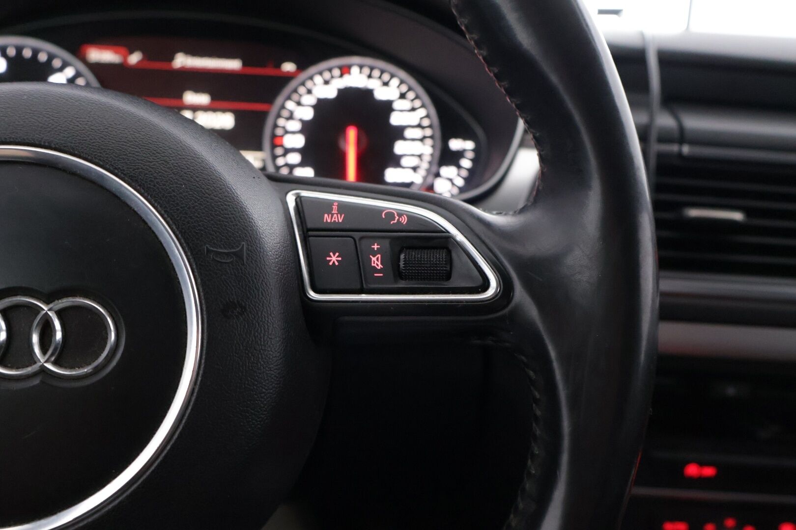 Audi A7 2011 3,0 V6 TDI quattro S tronic Start-Stop - Myydään huutokaupat.com - - | Bi-xenon | Webasto | Nahkasisusta | Navi | Muistipenkit | 