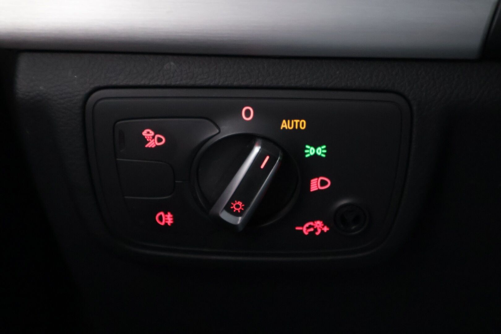 Audi A7 2011 3,0 V6 TDI quattro S tronic Start-Stop - Myydään huutokaupat.com - - | Bi-xenon | Webasto | Nahkasisusta | Navi | Muistipenkit | 