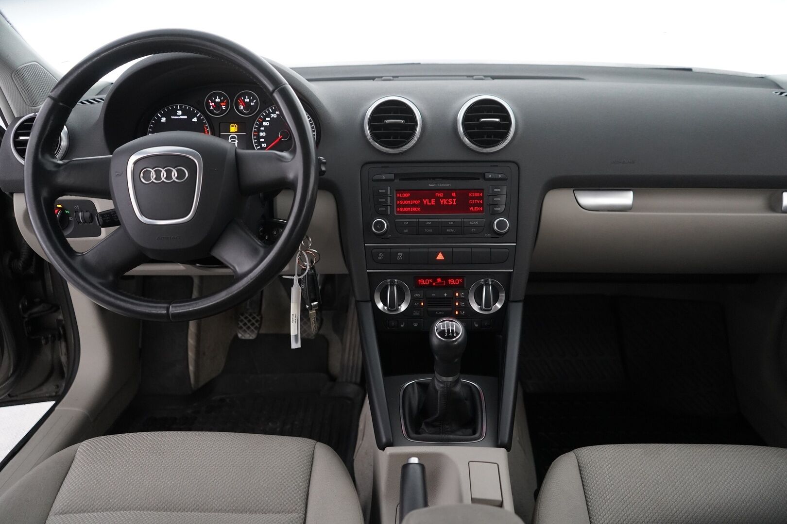 Audi A3 2010 * MYYDÄÄN HUUTOKAUPAT.COM *
