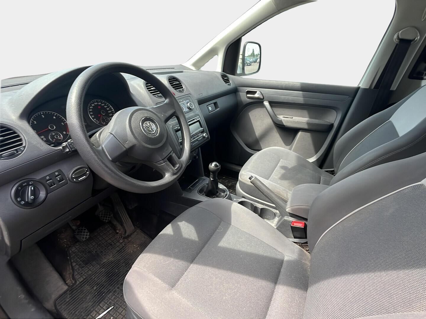 Volkswagen Caddy Maxi 2011 Trendline 1,6 TDI 75 kW - | Vakionopeudensäädin | Webasto | 7. Paikkainen! | Kahdet renkaat alumiinivanteilla |