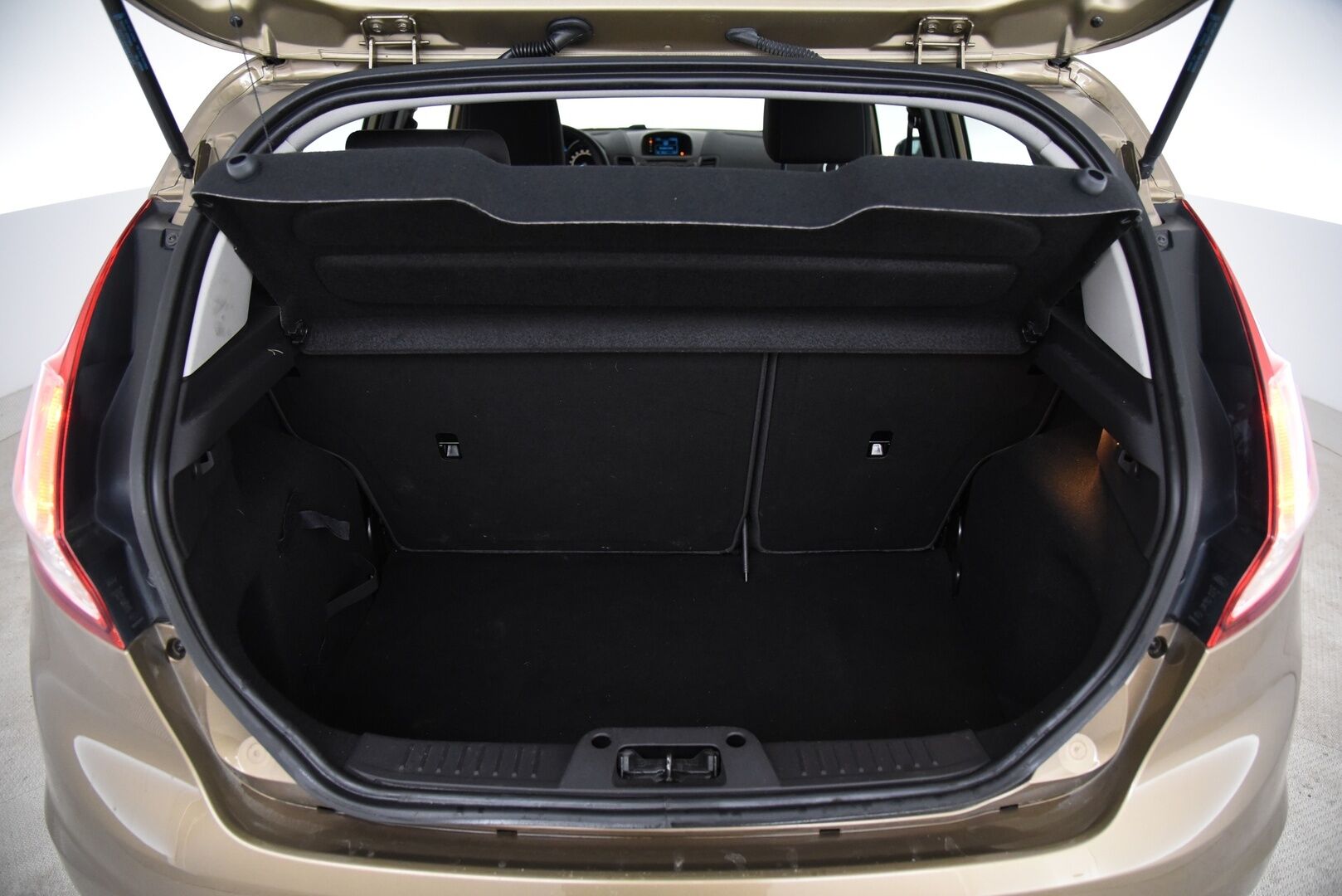 Ford Fiesta 2013 1,0 80hv Start/Stop Titanium M5 5-ovinen / Suomi-auto / Vakkari / lämmitettävä tuulilasi - 2x renkaat / Huoltokirja