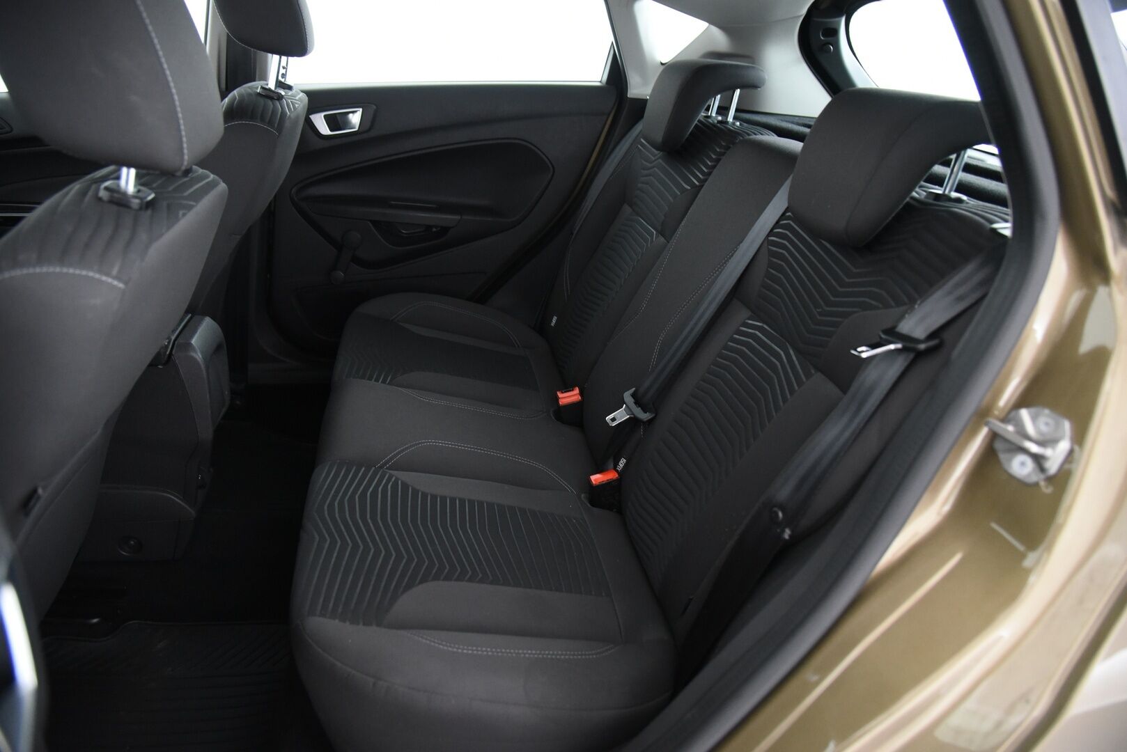 Ford Fiesta 2013 1,0 80hv Start/Stop Titanium M5 5-ovinen / Suomi-auto / Vakkari / lämmitettävä tuulilasi - 2x renkaat / Huoltokirja