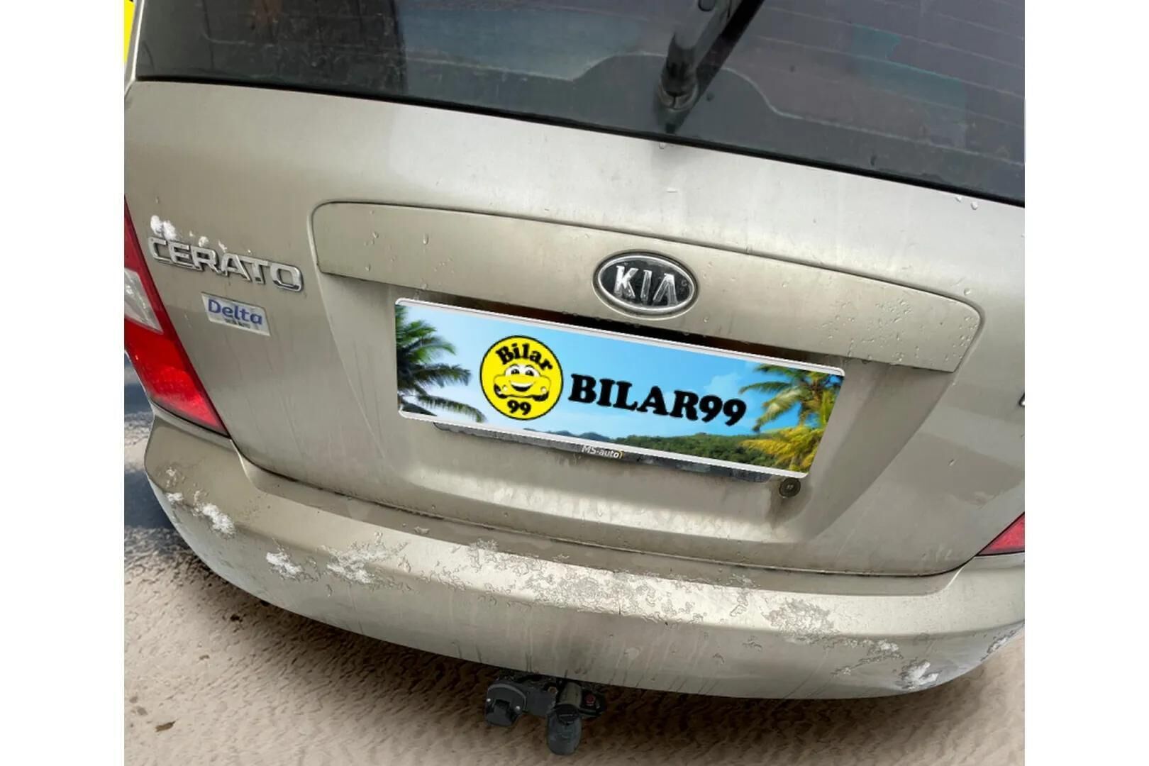 Kia Cerato 2006 5D CERATO MPV 1.6*  - YritysOutlet - Myydään vain yrityksille / Lohkolämmitin sisäpistokkeella / Jälkiasennettu Radio * - * Tämä auto myydään YritysOutlet -valikoimasta vain yritykselle*