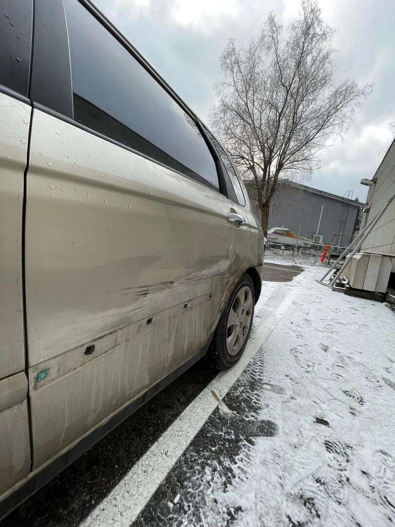 Kia Cerato 2006 5D CERATO MPV 1.6*  - YritysOutlet - Myydään vain yrityksille / Lohkolämmitin sisäpistokkeella / Jälkiasennettu Radio * - * Tämä auto myydään YritysOutlet -valikoimasta vain yritykselle*