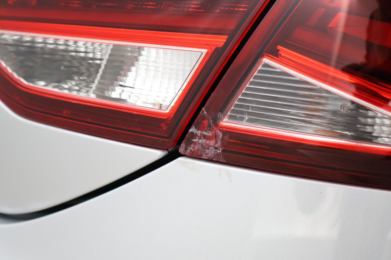 Seat Leon 2017 2,0 TSI 290 Cupra DSG | Adapt. vak | Downpipe | Kattoluukku - – Tämä auto myydään YritysOutlet -valikoimasta vain yritykselle