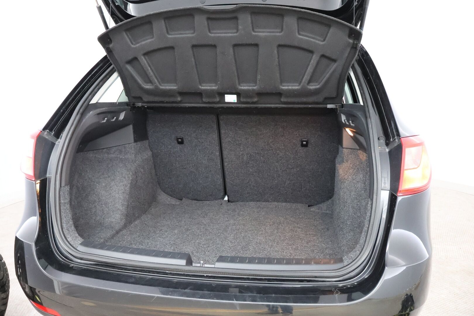 Seat Ibiza ST 2016 1,2 TSI 90 Style - Suomiauto / Vakkari / 2x Fiksut renkaat / Lohko & Sisäpistoke / Jakopää juuri tehty!!