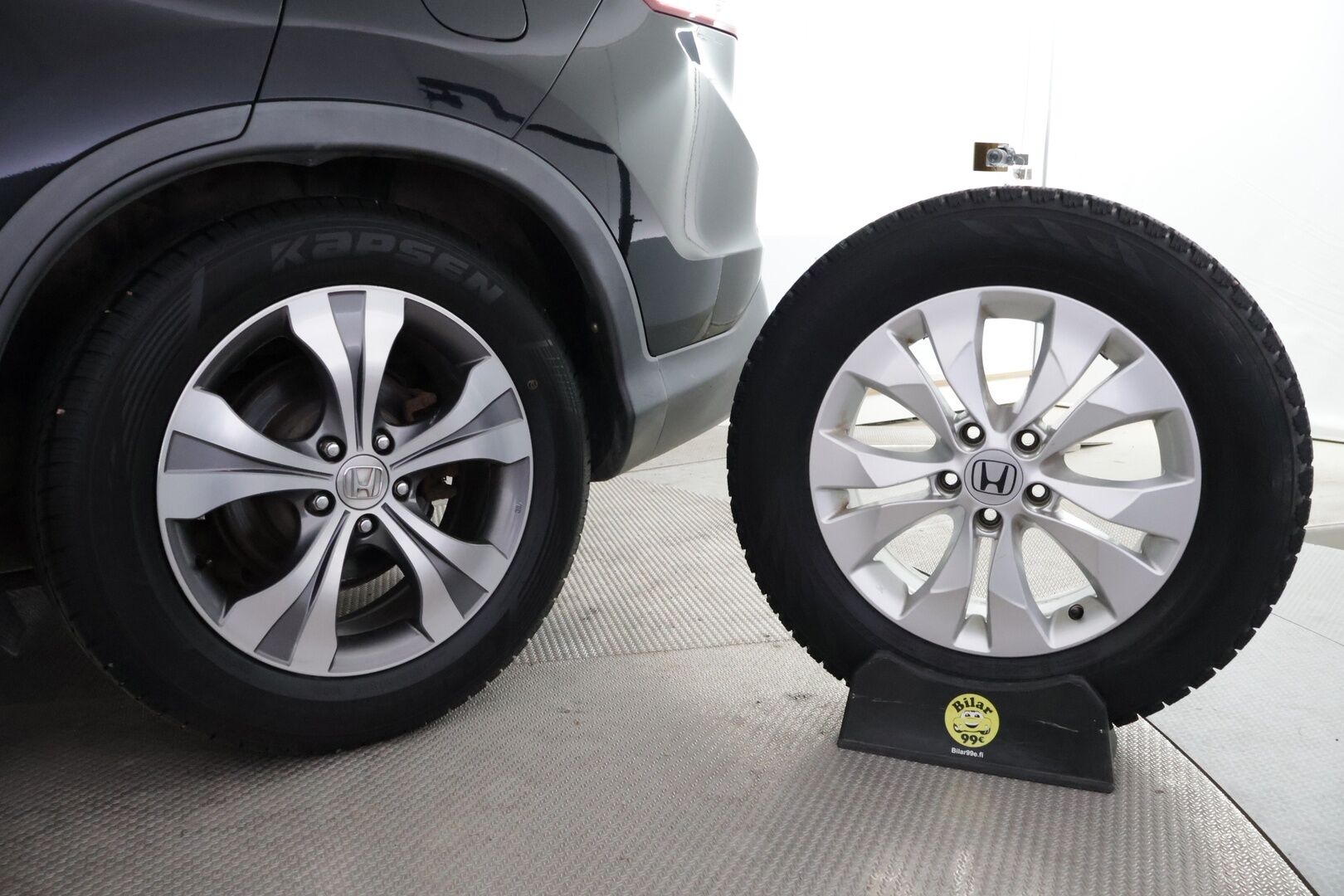 Honda CR-V 2013 Lifestyle Business AT *3-omisteinen / Vetokoukku / P-kamera / Xenon-ajovalot / Vakkari / P-tutkat / Lohkolämmitin* - *Juuri huollettu & katsastettu / Suomi-auto / 2x alut hyvillä renkailla!* - HULLU BLACKWEEK KORKOTARJOUS 2,49%