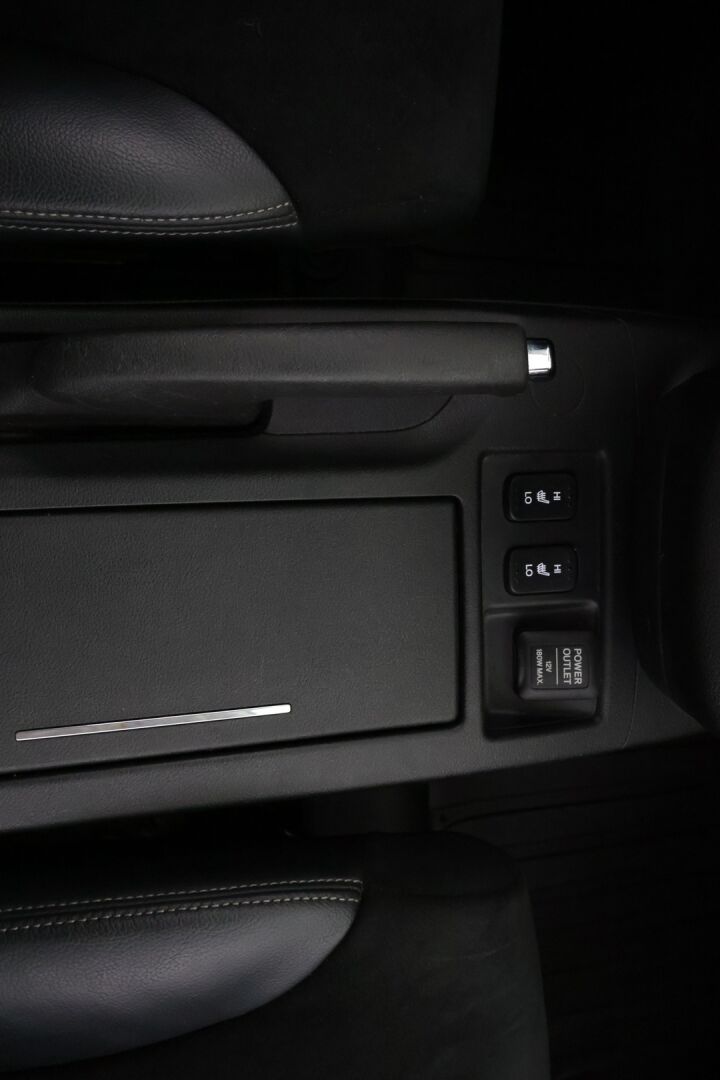 Honda CR-V 2013 Lifestyle Business AT *3-omisteinen / Vetokoukku / P-kamera / Xenon-ajovalot / Vakkari / P-tutkat / Lohkolämmitin* - *Juuri huollettu & katsastettu / Suomi-auto / 2x alut hyvillä renkailla!* - HULLU BLACKWEEK KORKOTARJOUS 2,49%