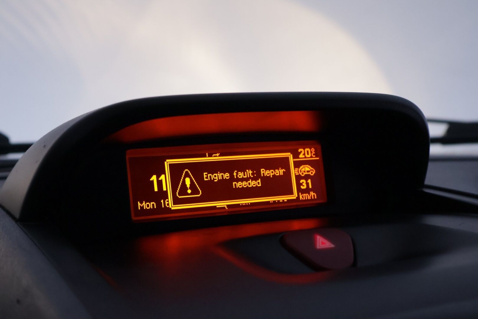 Toyota Proace 2015 L2H1 2,0 D163 Active A/T - Myydään  Huutokaupat.com - Myydään huutokaupat.com