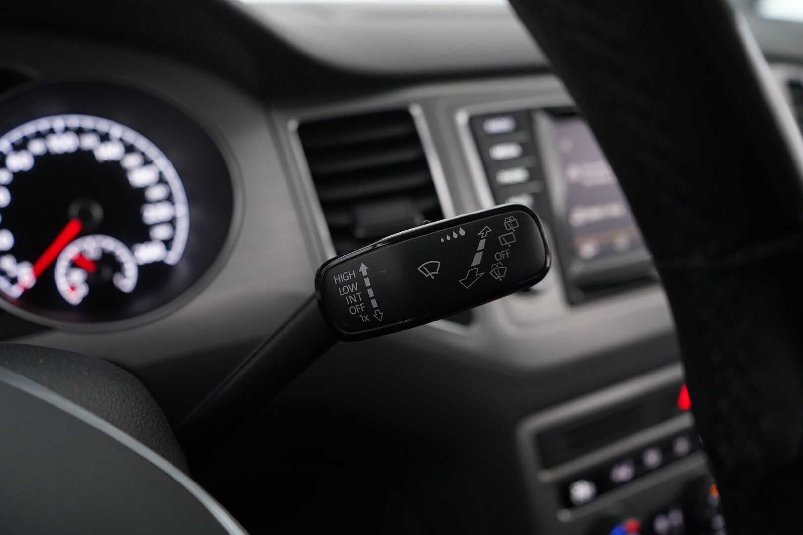 Volkswagen Golf Sportsvan 2014 1.2 TSI Comfortline 63 kW (85 hv) BlueMotion Technology *Webasto / Tutkat / Ratinlämmitin / Keylessgo / Vakkari* - Suomi-auto / Viimeisin huolto 123tkm / Kahdet vanteet / Seuraava katsastus 7.9.2026