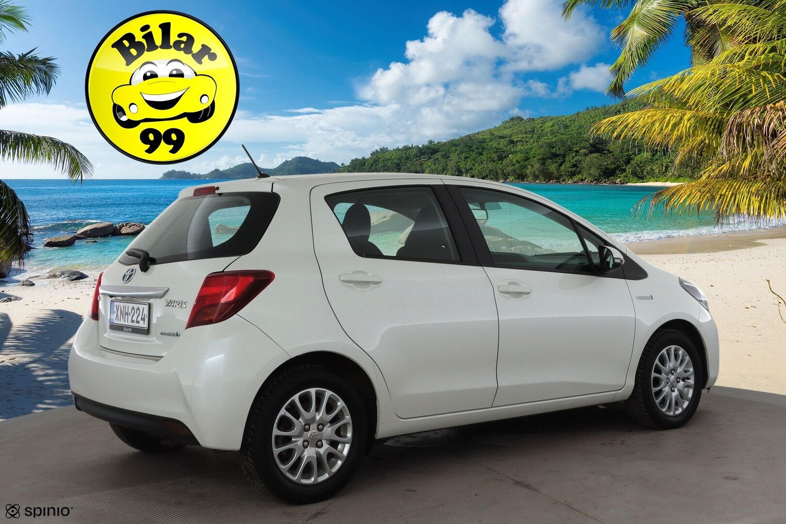 Toyota Yaris 2015 1,5 Hybrid Active 5ov * 1.Om Suomi-auto / Vakkari / P.kamera / Navi / Bluetooth * - Kahdet renkaat aluvanteilla / Merkkihuollettu / Juuri katsastettu - HULLUT JOULUT KORKOTARJOUS 2,49% 