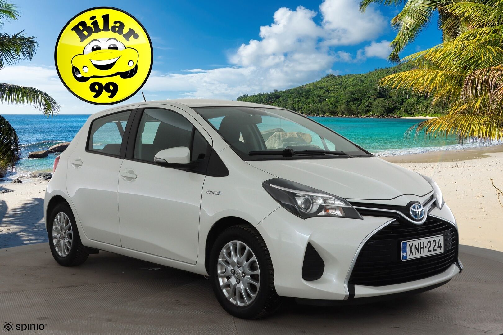 Toyota Yaris 2015 1,5 Hybrid Active 5ov * 1.Om Suomi-auto / Vakkari / P.kamera / Navi / Bluetooth * - Kahdet renkaat aluvanteilla / Merkkihuollettu / Juuri katsastettu - HULLUT JOULUT KORKOTARJOUS 2,49% 