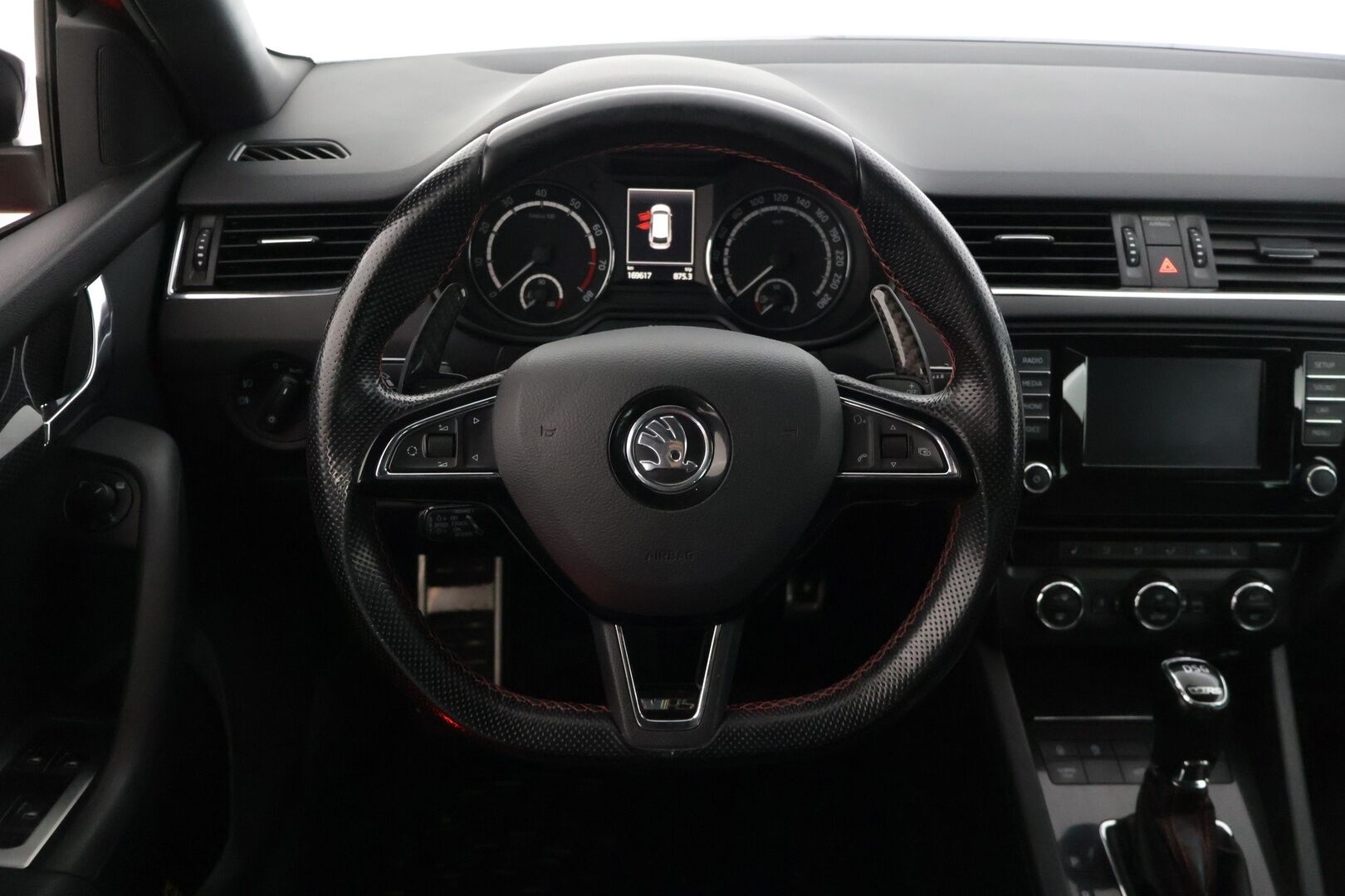 Skoda Octavia 2015 Combi 2,0 TSI RS DSG Autom. * / Adapt. vakkari / Sähkökontti / Suomi-auto / Webasto / * - Todella näyttävä webastollinen suomi - RS! 