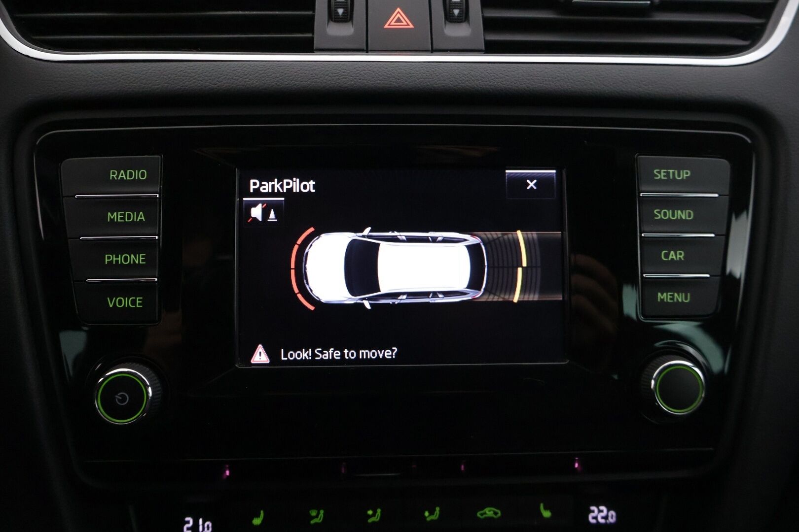 Skoda Octavia 2015 Combi 2,0 TSI RS DSG Autom. * / Adapt. vakkari / Sähkökontti / Suomi-auto / Webasto / * - Todella näyttävä webastollinen suomi - RS! 