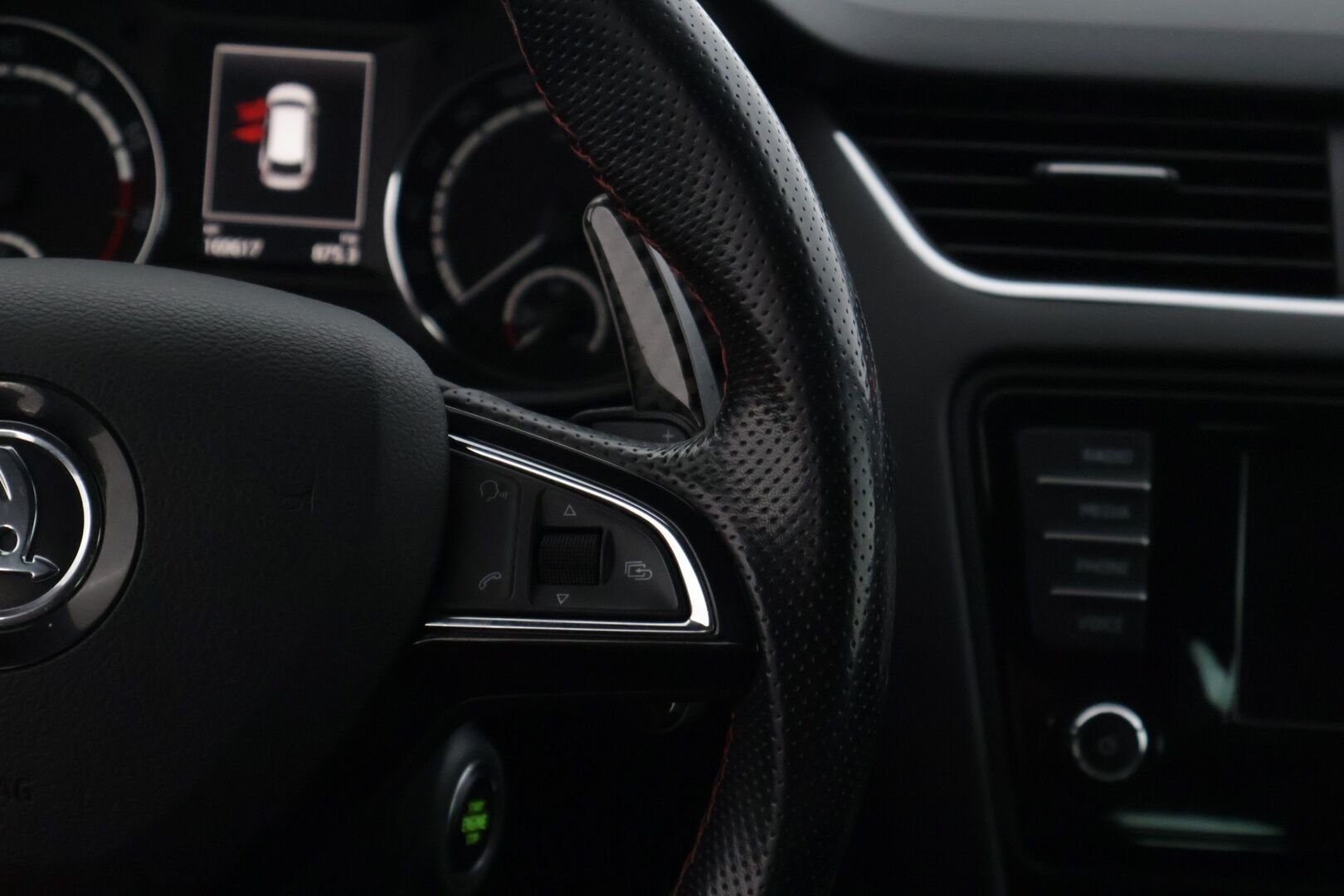 Skoda Octavia 2015 Combi 2,0 TSI RS DSG Autom. * / Adapt. vakkari / Sähkökontti / Suomi-auto / Webasto / * - Todella näyttävä webastollinen suomi - RS! 