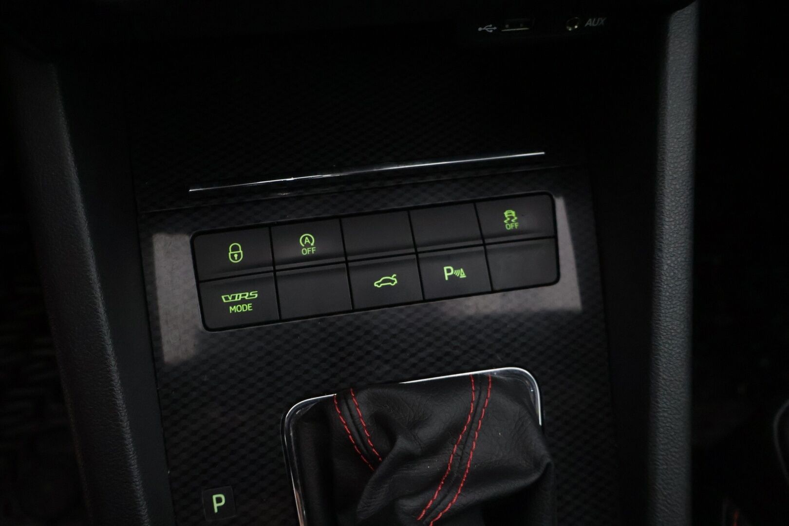 Skoda Octavia 2015 Combi 2,0 TSI RS DSG Autom. * / Adapt. vakkari / Sähkökontti / Suomi-auto / Webasto / * - Todella näyttävä webastollinen suomi - RS! 