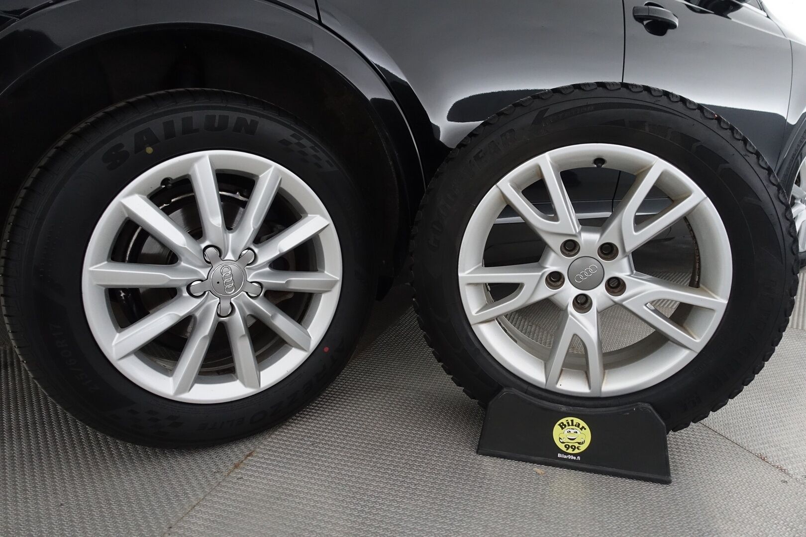 Audi Q3 2014 Business II 2,0 TDI 103 kW quattro S tronic - | Sporttipenkit | Koukku | Xenon | P.tutkat | Bluetooth | Sähk. takaluukku | Vakkari | Aut. ilmastointi | 2x renkaat aluin | Suomiauto | 