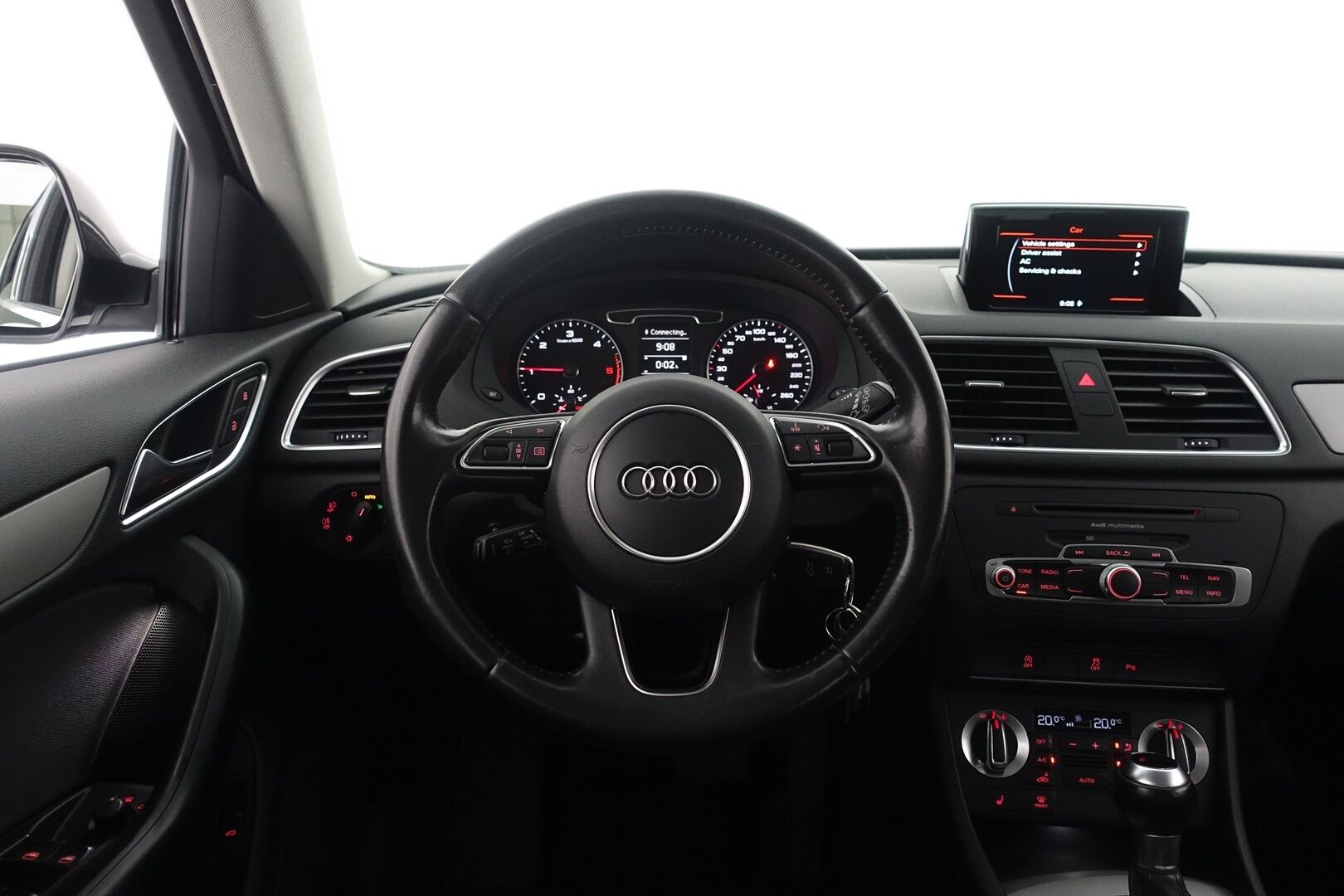 Audi Q3 2014 Business II 2,0 TDI 103 kW quattro S tronic - | Sporttipenkit | Koukku | Xenon | P.tutkat | Bluetooth | Sähk. takaluukku | Vakkari | Aut. ilmastointi | 2x renkaat aluin | Suomiauto | 