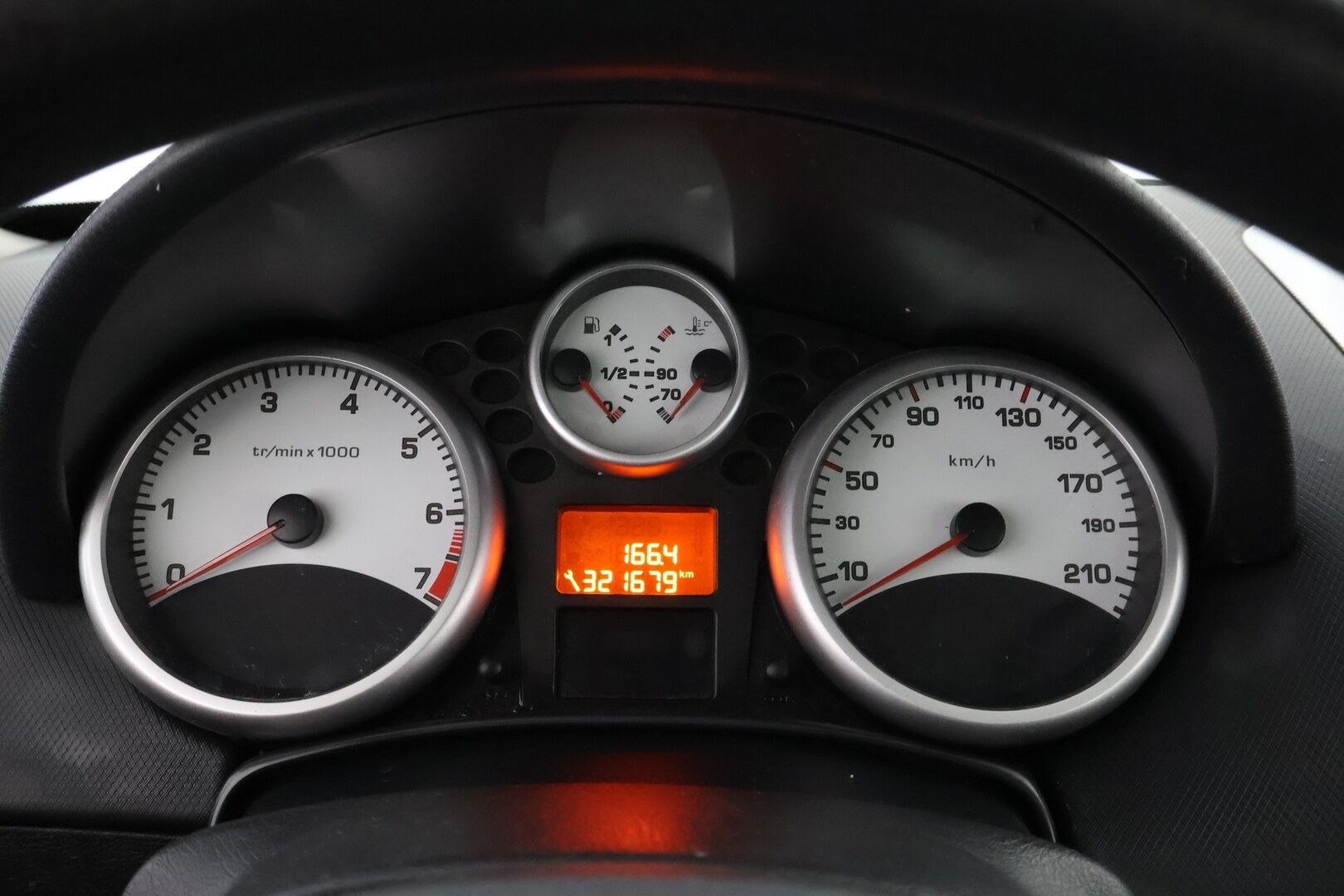 Peugeot 207 2006 MYYDÄÄN HUUTOKAUPAT.COM! - MYYDÄÄNHUUTOKAUPAT.COM 