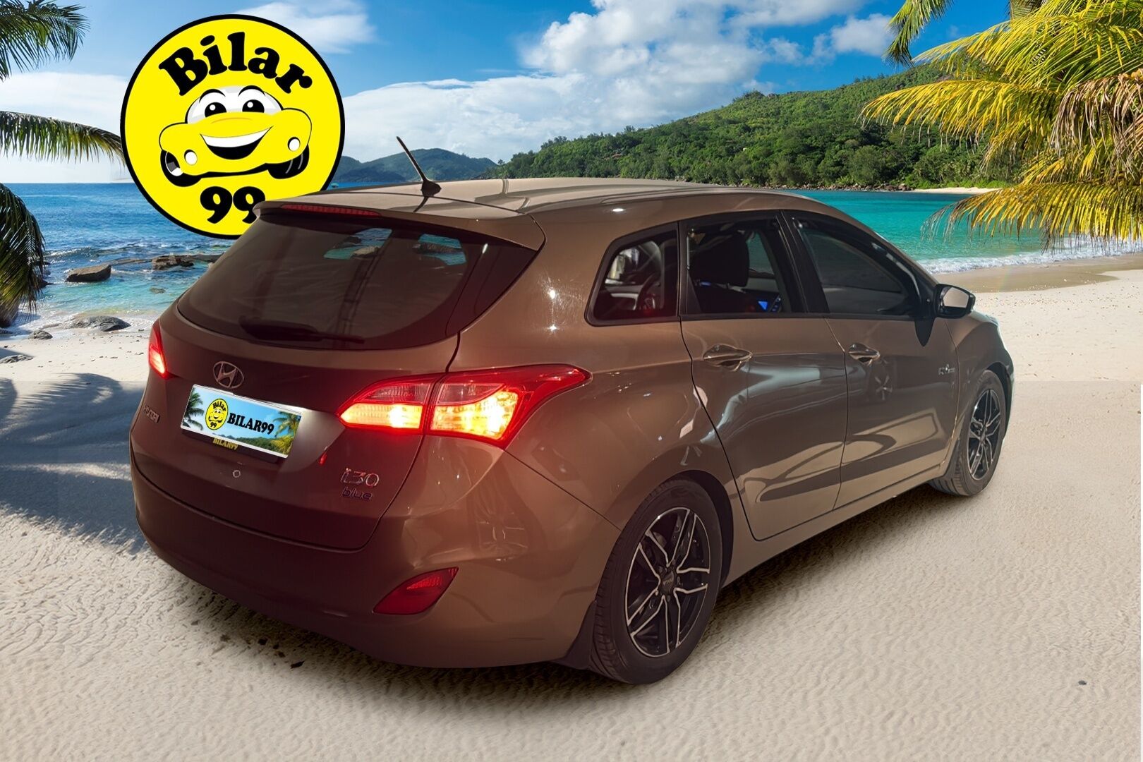 Hyundai i30 Wagon 2014 1,6 CRDi 94kW 6MT ISG Comfort Plus *Lohkolämmitin / Ratinlämmitin / Koukku / Vakionopeudensäädin* - *Kahdet asialliset renkaat / Loistava huoltohistoria!!*