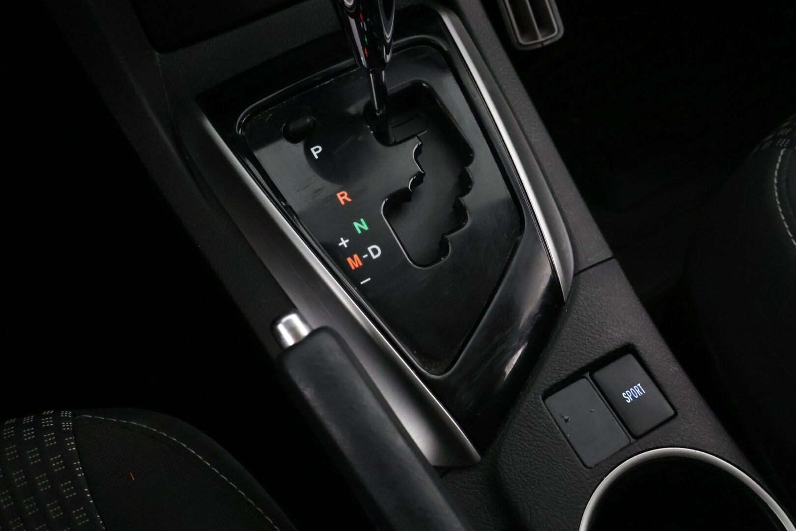 Toyota Corolla 2014 1,6 Valvematic Active Multidrive S *Suomi-auto / Lohkolämmitin / Vakkari* - HULLUT AVAJAISHULINAT KORKOTARJOUS 3,29 %