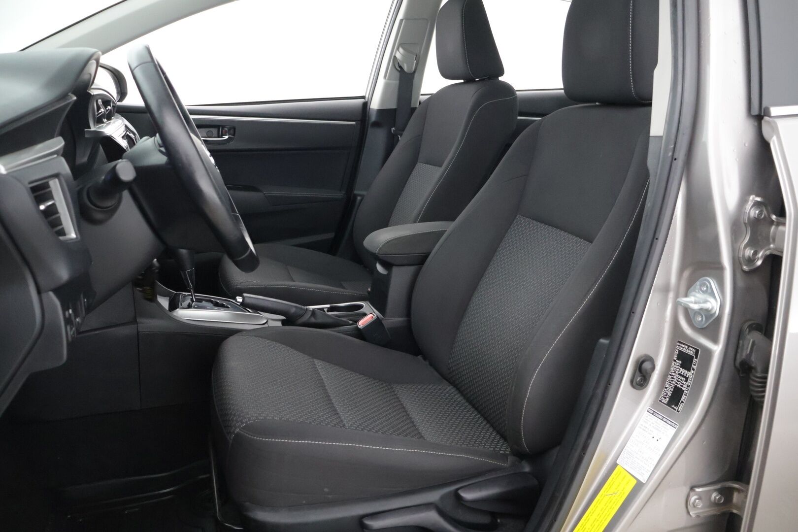 Toyota Corolla 2014 1,6 Valvematic Active Multidrive S *Suomi-auto / Lohkolämmitin / Vakkari* - HULLUT AVAJAISHULINAT KORKOTARJOUS 3,29 %