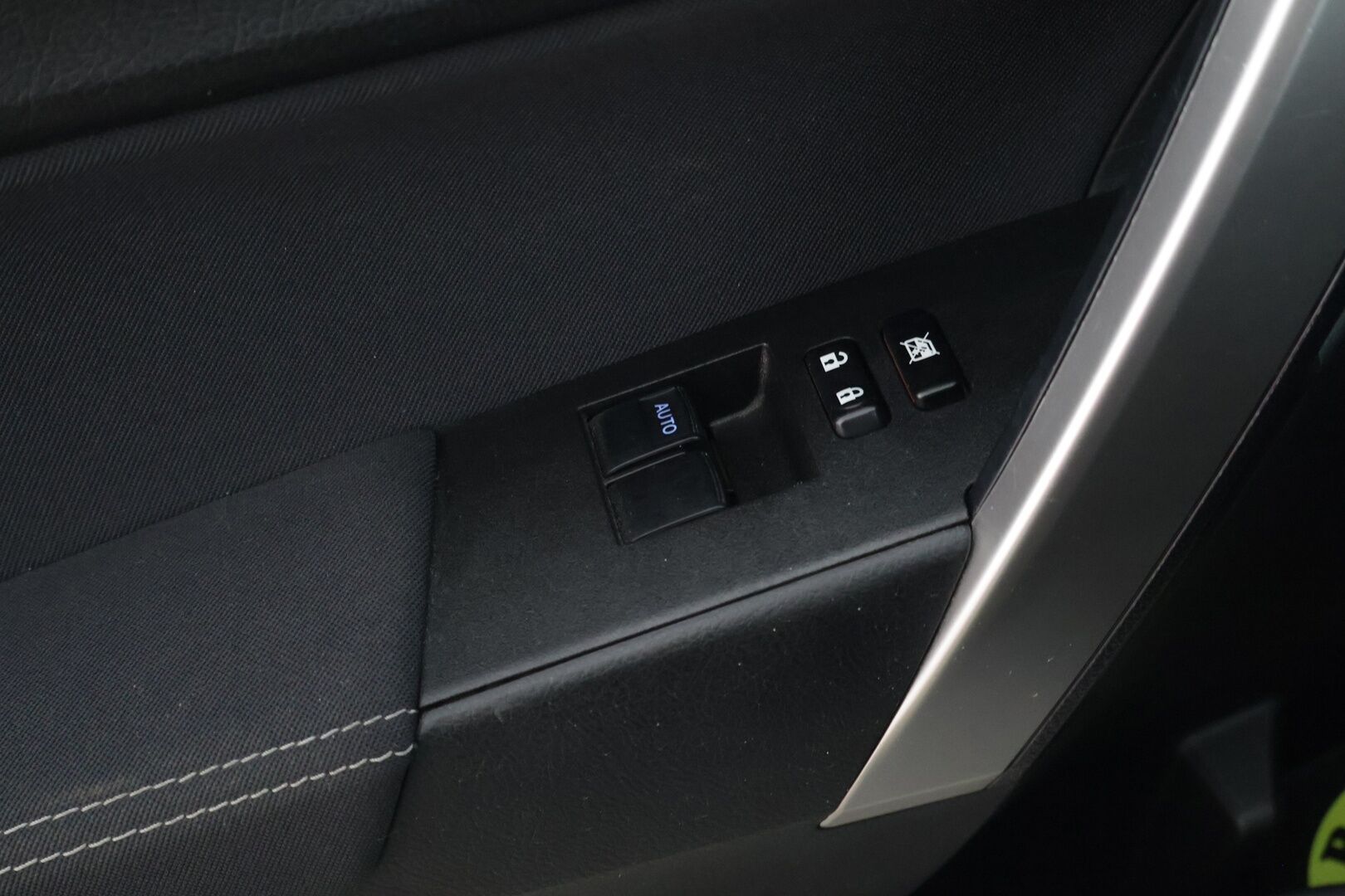 Toyota Corolla 2014 1,6 Valvematic Active Multidrive S *Suomi-auto / Lohkolämmitin / Vakkari* - HULLUT AVAJAISHULINAT KORKOTARJOUS 3,29 %