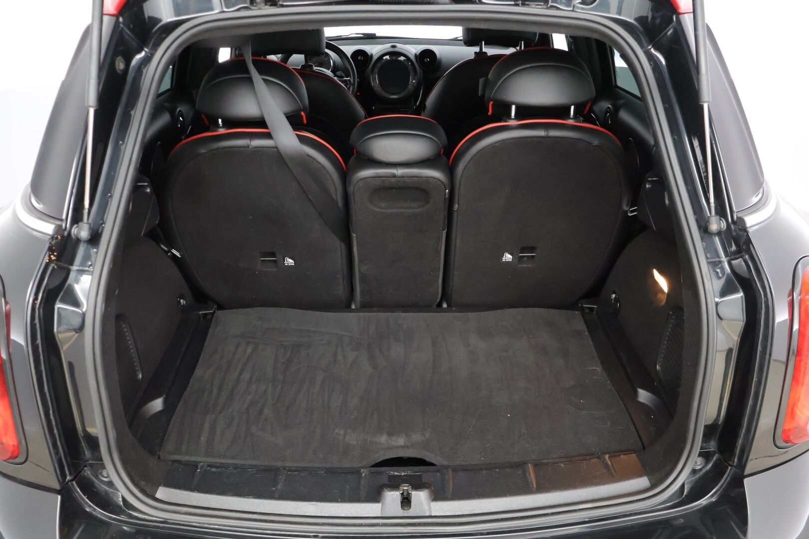 MINI Countryman 2015 John Cooper Works ALL4 A Sport Lane* Harman/Kardon / Nahkapenkit / Panorama / Musta sisäkatto * - * Sporttinen neliveto JCW Mini todella hyvällä huoltohistorialla! Ketju vaihdettu ennakoivasti! *