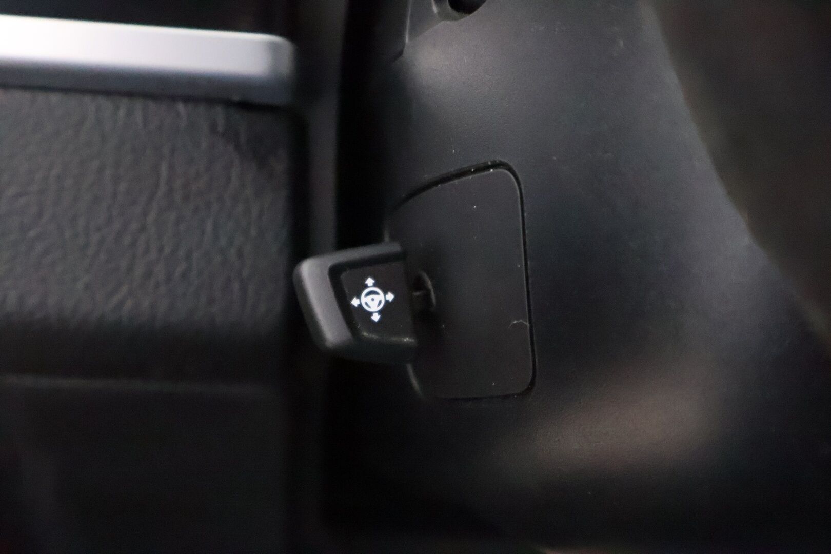 BMW 520 2012 d aut TwinPower Turbo F10 Sedan - Webasto / Nelipyöräohjaus / HiFi / Professional Navi / Muistipenkki / Sporttipenkit / Poikkeukselliset Varusteet! - Osta nyt, maksa vasta ensi vuonna