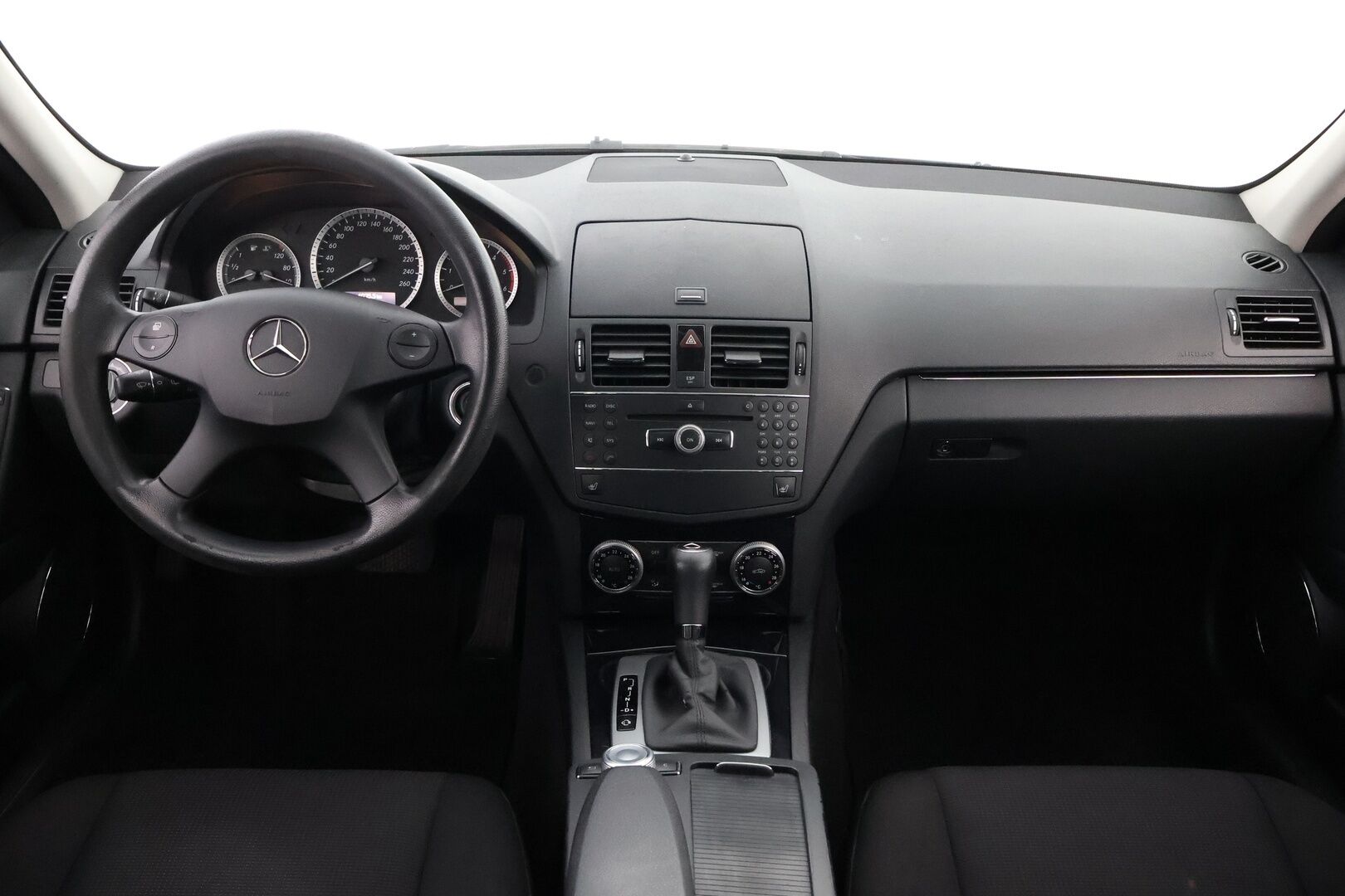 Mercedes-Benz C 2009 200 CDI T Avantgarde * Vakkari / Xenon / Lohko & Sisäpistoke / Vetokoukku * - Harvinaisen siisti / 2x Fiksut renkaat alkuperäisvantein / Juuri tullut Tampereelle!