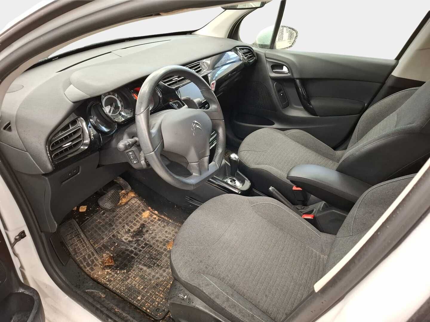 Citroen C3 2015 e-VTi 82 Feel ETG Automaatti * Lohko + sisä / Parkkitutka takana / Panoraama lasi * - Jakohihna vaihdettu 4/24 / Hyvin huollettu / Nastarenkaat talveksi * - Osta nyt, maksa vasta ensi vuonna