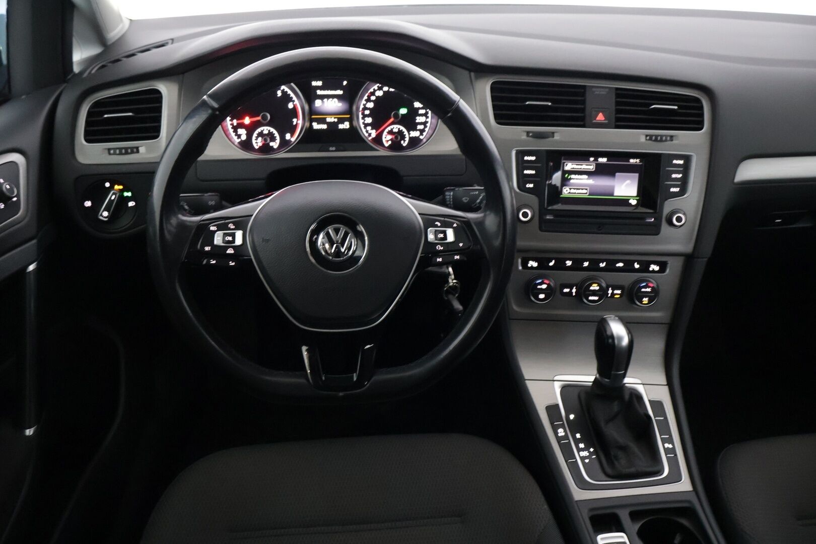 Volkswagen Golf 2016 Comfortline 1,0 TSI 85 kW (115 hv) Bluemotion DSG-automaatti - | Ilmastointi | Vakkari | Bluetooth | Lohko+ sisätilanlämmitin | - KORKO VAIN 3,99 %