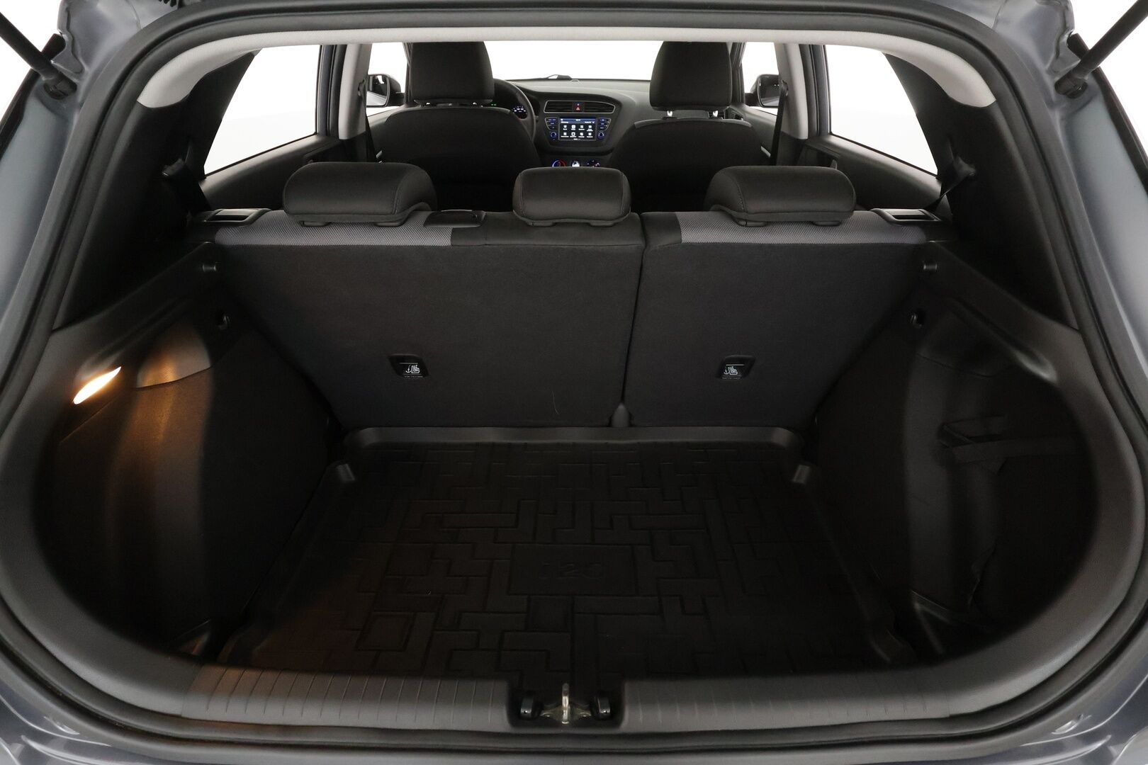 Hyundai i20 Active Cross 2019 1,0 T-GDI 100 hv 7-DCT W Comfort * Suomi-auto / Vakkari / P.kamera / Ratinlämmitin / 2xRenkaat * - Merkkihuollettu