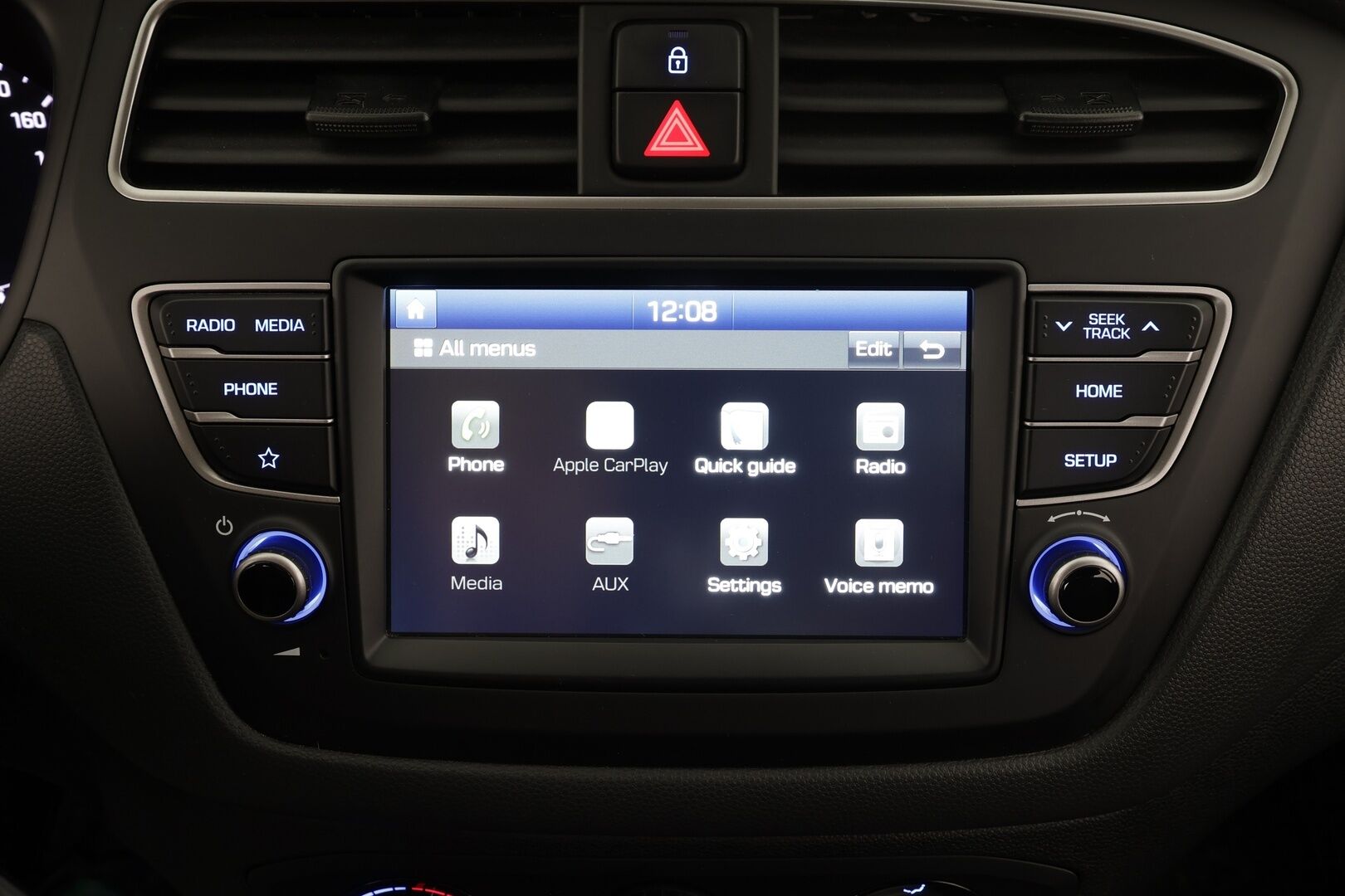 Hyundai i20 Active Cross 2019 1,0 T-GDI 100 hv 7-DCT W Comfort * Suomi-auto / Vakkari / P.kamera / Ratinlämmitin / 2xRenkaat * - Merkkihuollettu