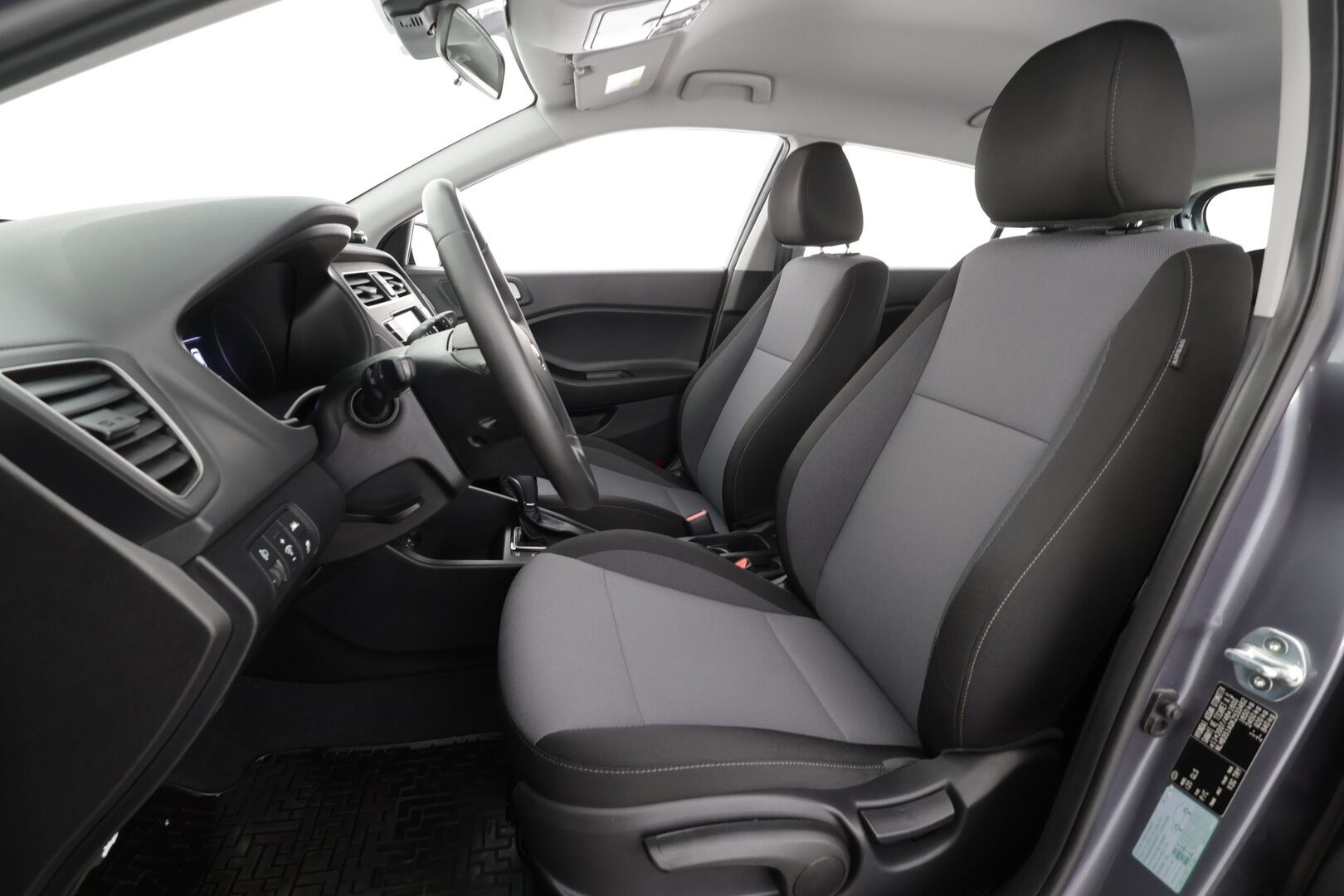 Hyundai i20 Active Cross 2019 1,0 T-GDI 100 hv 7-DCT W Comfort * Suomi-auto / Vakkari / P.kamera / Ratinlämmitin / 2xRenkaat * - Merkkihuollettu