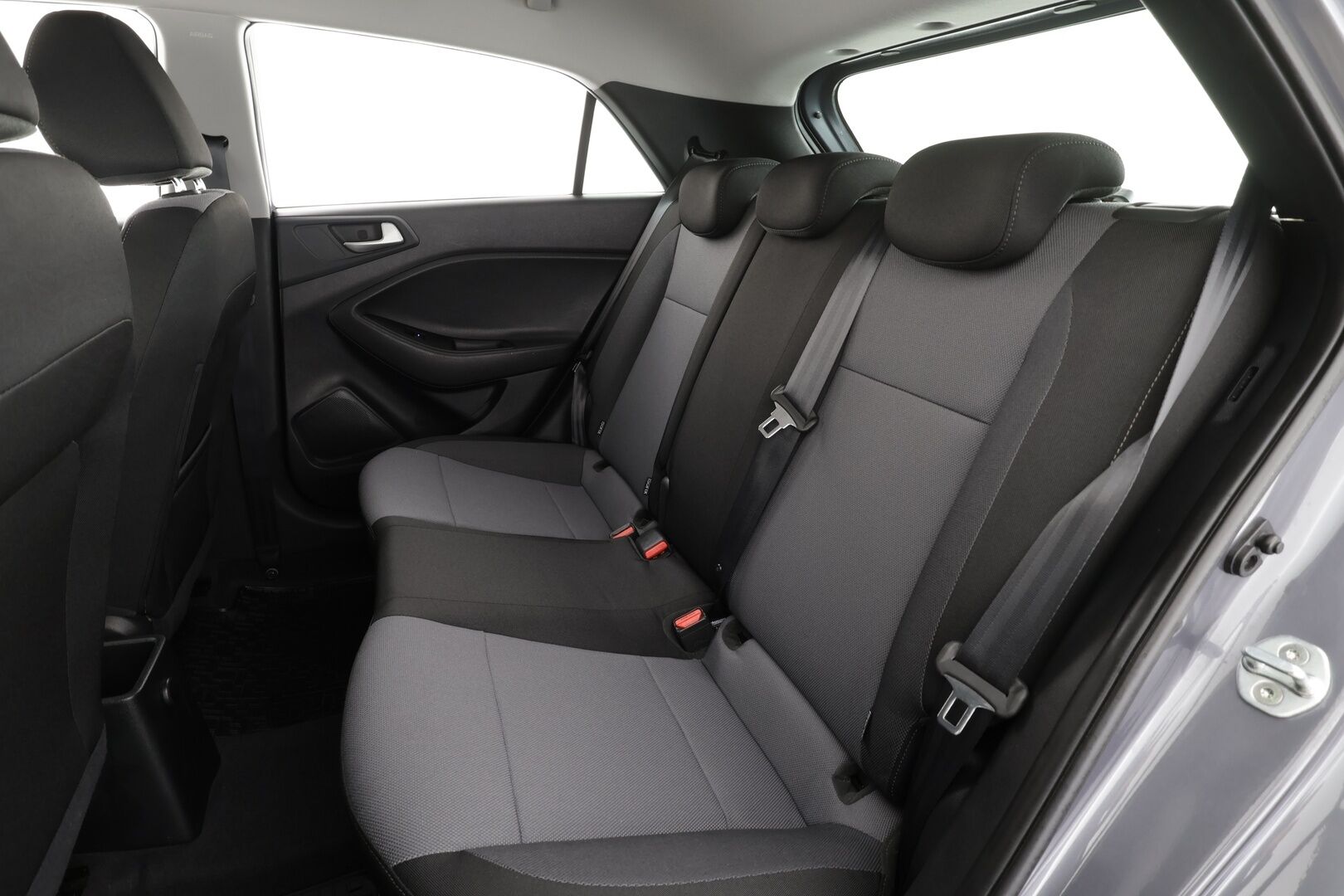 Hyundai i20 Active Cross 2019 1,0 T-GDI 100 hv 7-DCT W Comfort * Suomi-auto / Vakkari / P.kamera / Ratinlämmitin / 2xRenkaat * - Merkkihuollettu