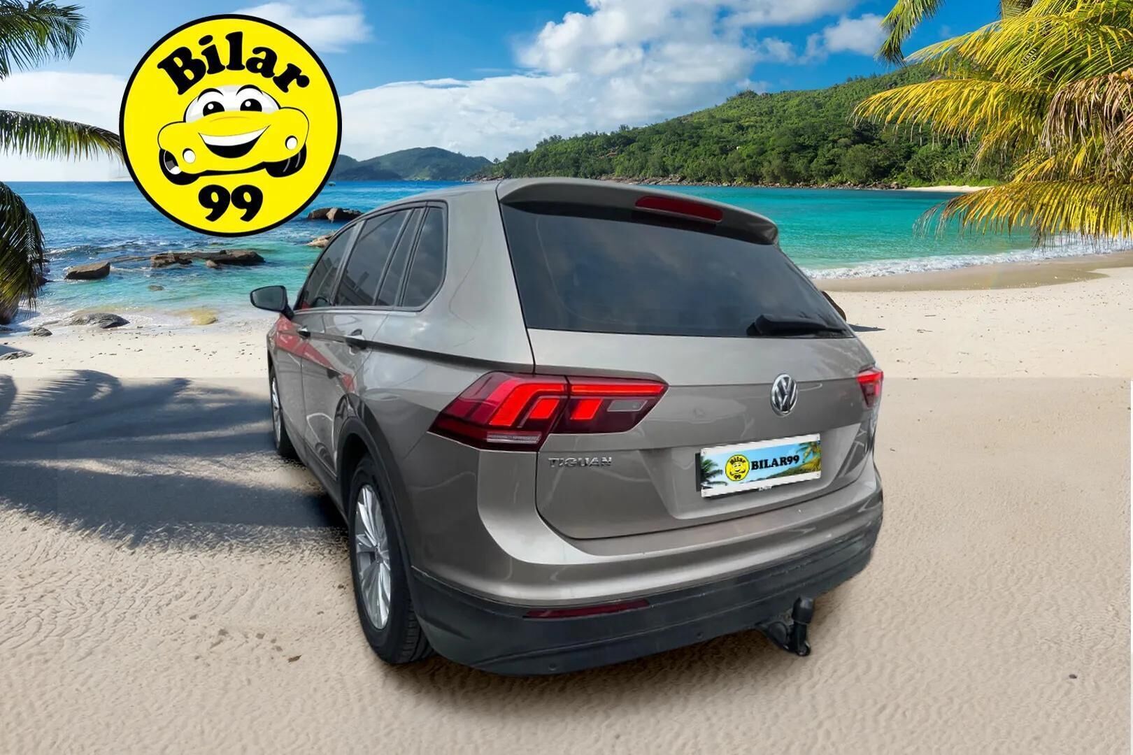 Volkswagen Tiguan 2017 Trendline 1,4 TSI 92 kW (125 hv)* Webasto / Tutkat eteen ja taakse / Apple&Android carplay / Kaistavahti * - *Jakohihna vaihdettu 8/23 / 2.om Suomi-auto / Merkkiliikkeen huoltohistoria *