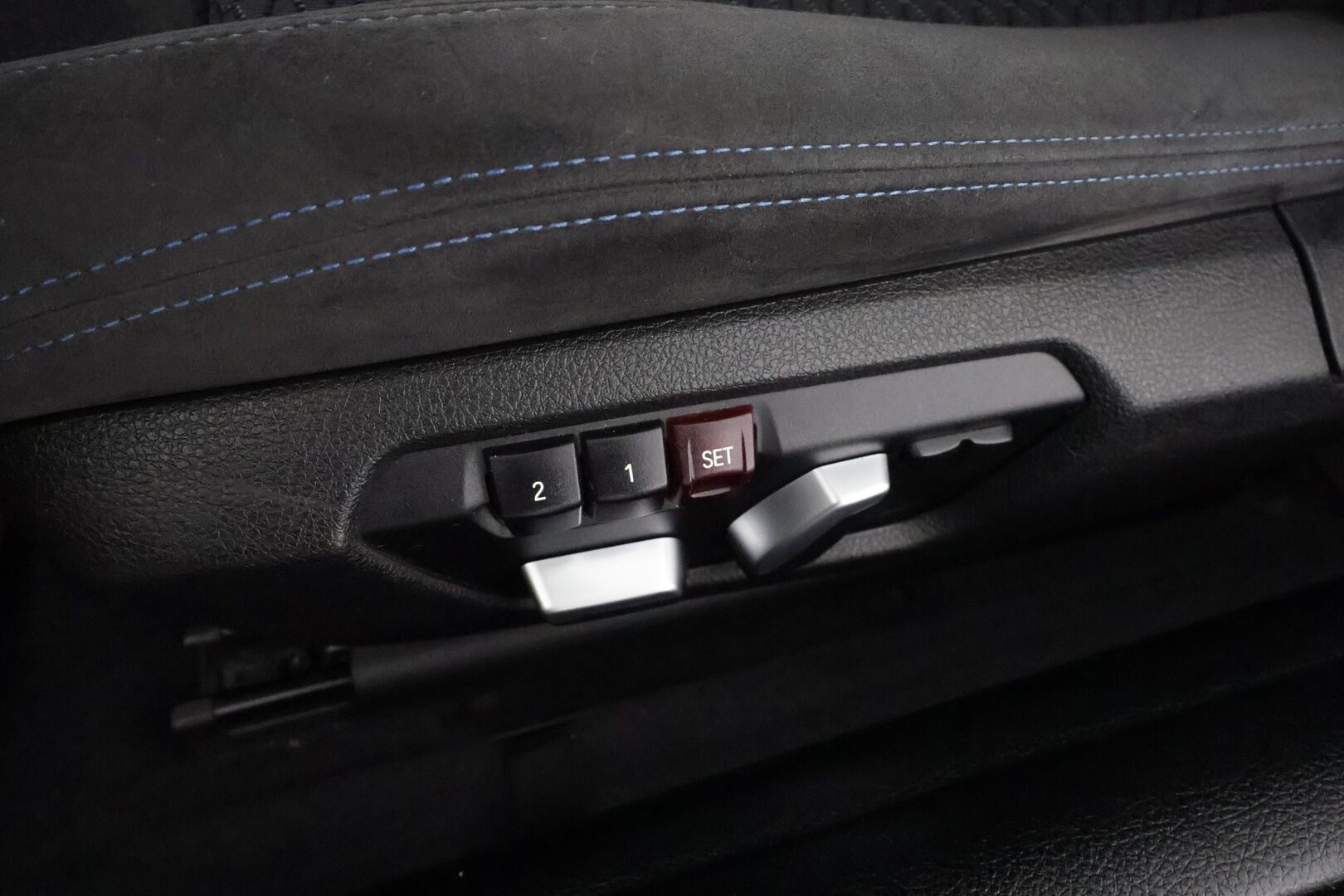 BMW 430 2017 F32 Coupe 430i A xDrive Business M Sport * Xenon / Sportpenkki Muistilla / P.Tutkat / Vakkari / Bluetooth / Koukku * - HiFi / Suomi-auto / Kahdet renkaat aluvanteilla