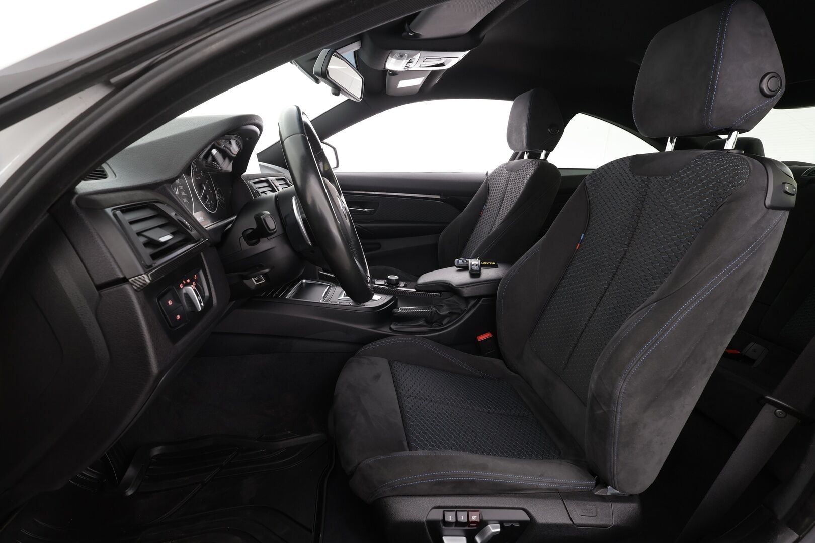 BMW 430 2017 F32 Coupe 430i A xDrive Business M Sport * Xenon / Sportpenkki Muistilla / P.Tutkat / Vakkari / Bluetooth / Koukku * - HiFi / Suomi-auto / Kahdet renkaat aluvanteilla