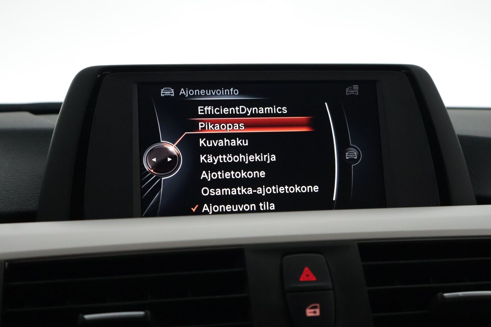 BMW 320 2016 F30 Sedan A xDrive Business * LED /  Lohkolämmitin / Parkkitutkat / Vakionopeudensäädin* - 1-omisteinen Suomi-auto / Facelift / Neliveto / Hyvä historia *