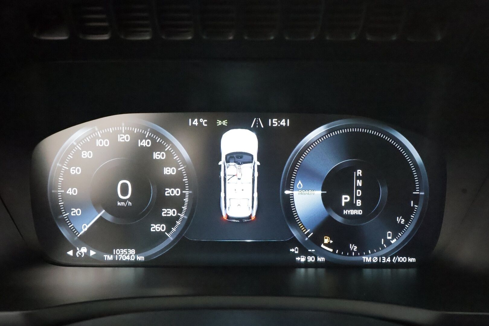 Volvo XC90 2017 T8 Twin Engine AWD R-Design aut 7-P * Webasto / Koukku / ACC / Full-LED / 360 / Sportpenkit Muistilla / Navi * - Panorama / Akku kuntotarkastettu SoH 93,2% / Kahdet renkaat aluvanteilla / 2x Latauskaapelit / Suomi-auto