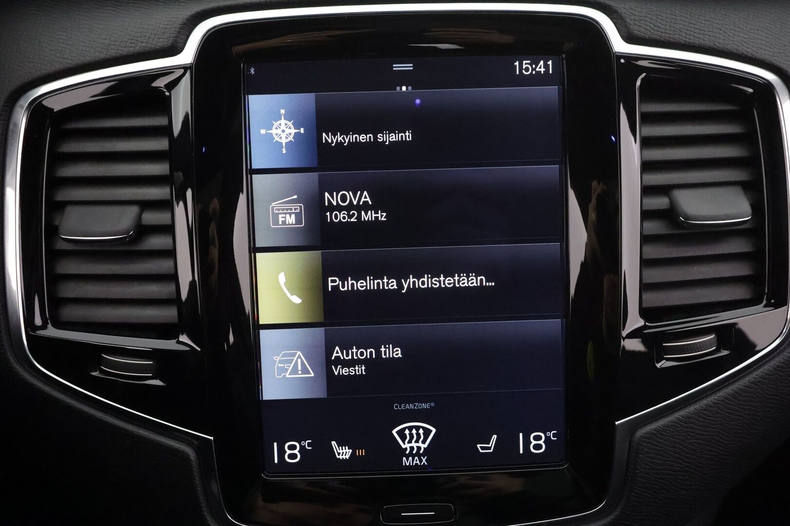 Volvo XC90 2017 T8 Twin Engine AWD R-Design aut 7-P * Webasto / Koukku / ACC / Full-LED / 360 / Sportpenkit Muistilla / Navi * - Panorama / Akku kuntotarkastettu SoH 93,2% / Kahdet renkaat aluvanteilla / 2x Latauskaapelit / Suomi-auto