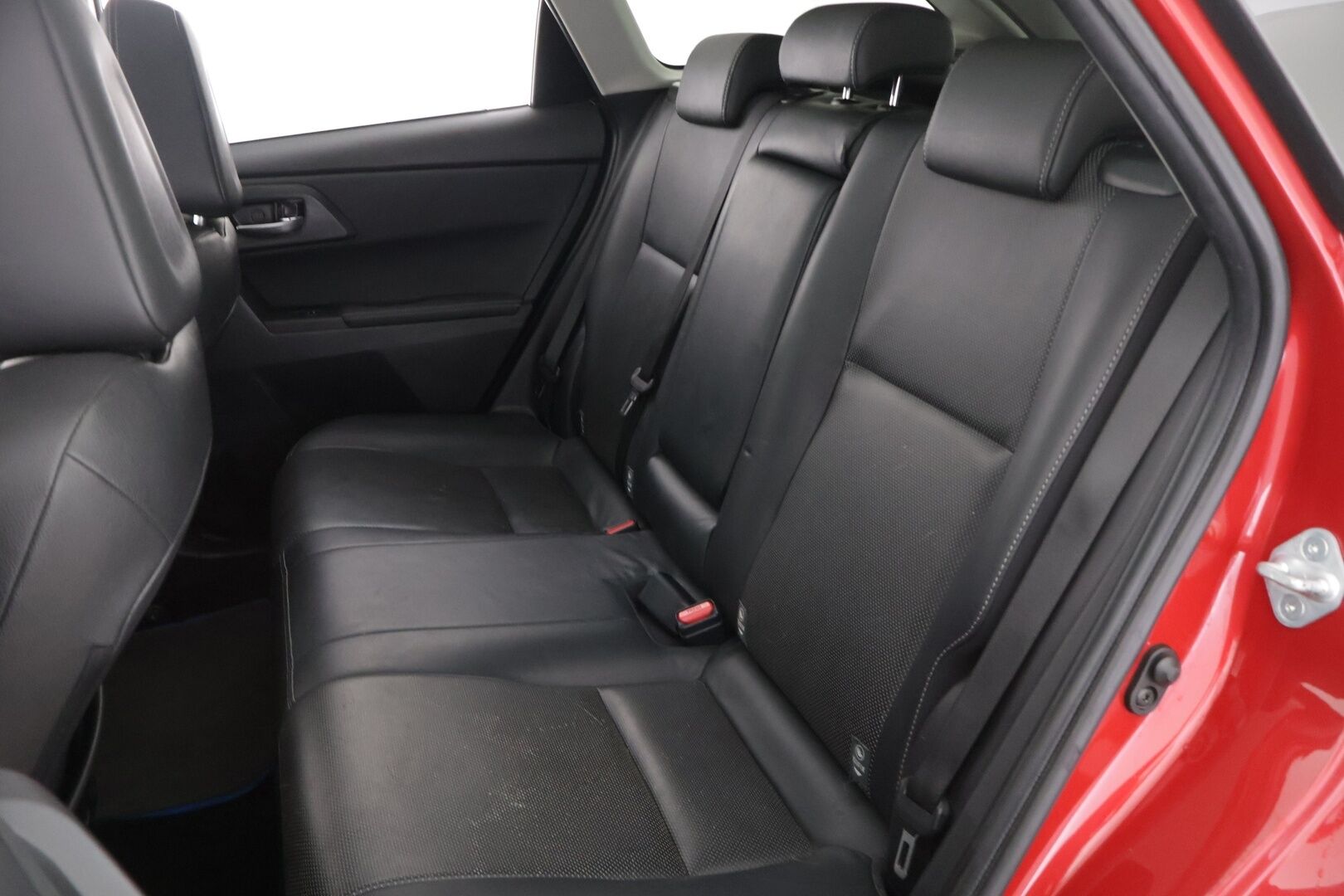 Toyota Auris 2016 Touring Sports 1,8 Hybrid Premium - *LED/Lasikatto/Tutkat/P.kamera/Keyless/Nahat*