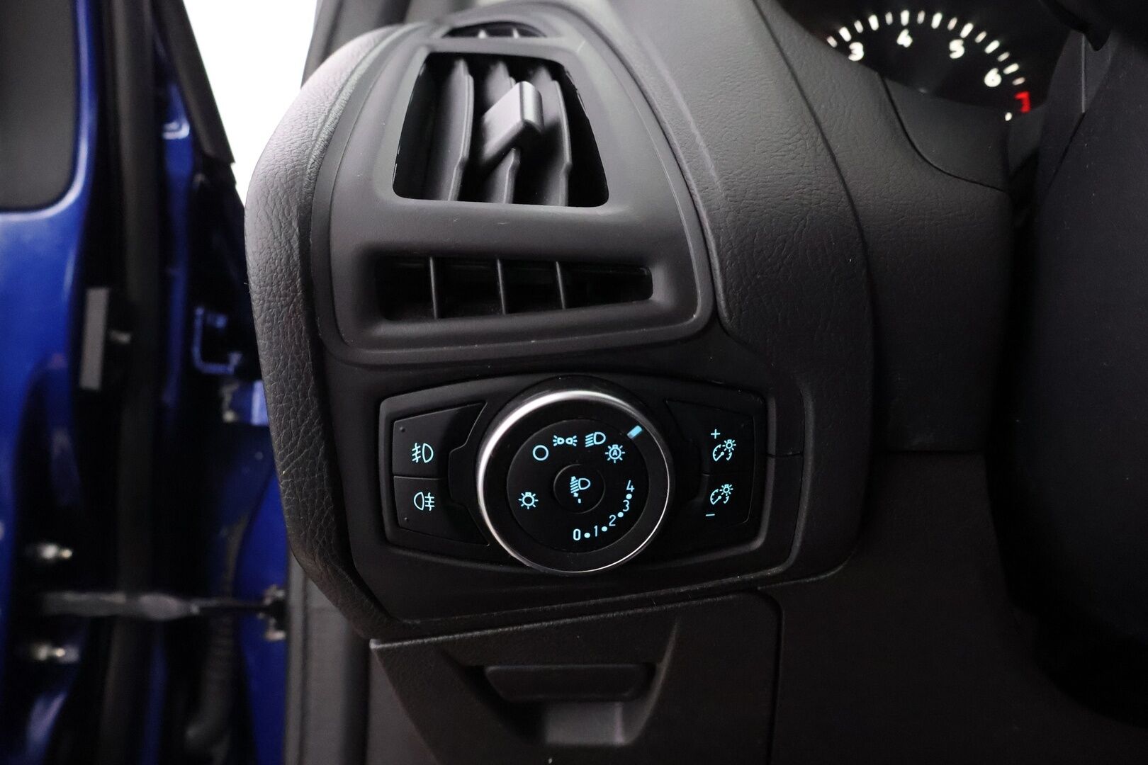 Ford Focus 2016 1,0 EcoBoost 125 hv Start/Stop A6 ST-Line 5-ovinen *MYYDÄÄN HUUTOKAUPAT.COM*