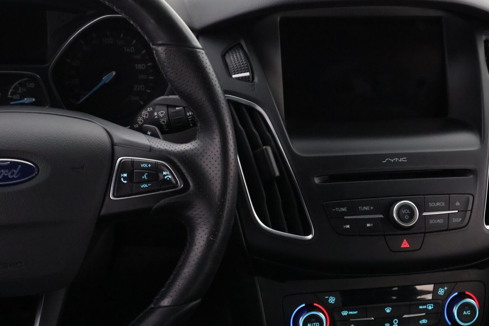 Ford Focus 2016 1,0 EcoBoost 125 hv Start/Stop A6 ST-Line 5-ovinen *MYYDÄÄN HUUTOKAUPAT.COM*