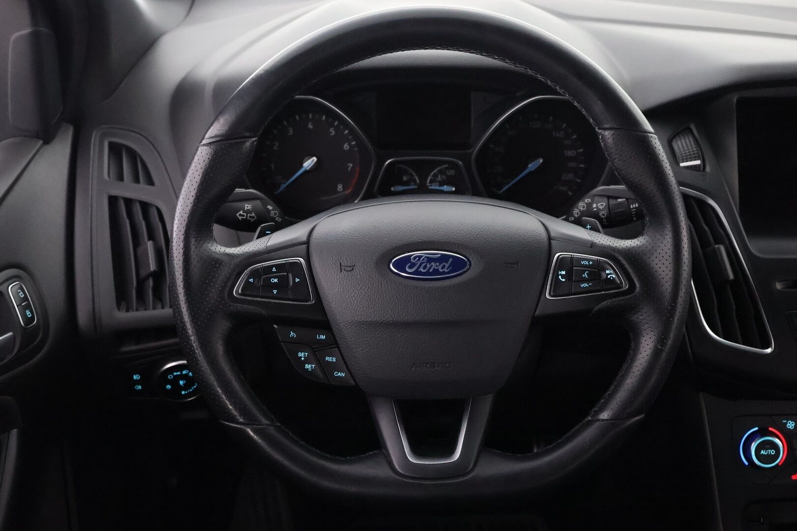 Ford Focus 2016 1,0 EcoBoost 125 hv Start/Stop A6 ST-Line 5-ovinen *MYYDÄÄN HUUTOKAUPAT.COM*