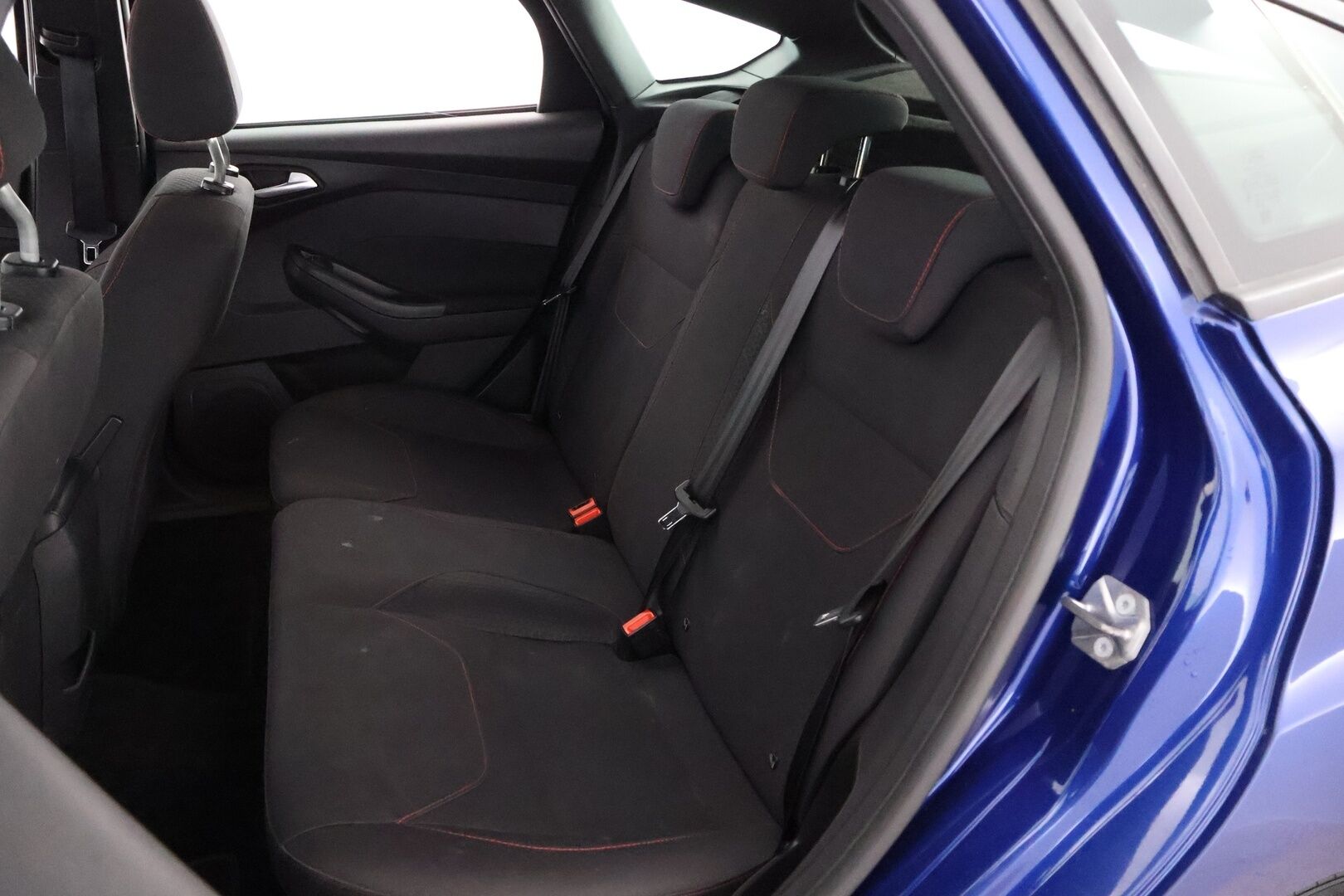 Ford Focus 2016 1,0 EcoBoost 125 hv Start/Stop A6 ST-Line 5-ovinen *MYYDÄÄN HUUTOKAUPAT.COM*