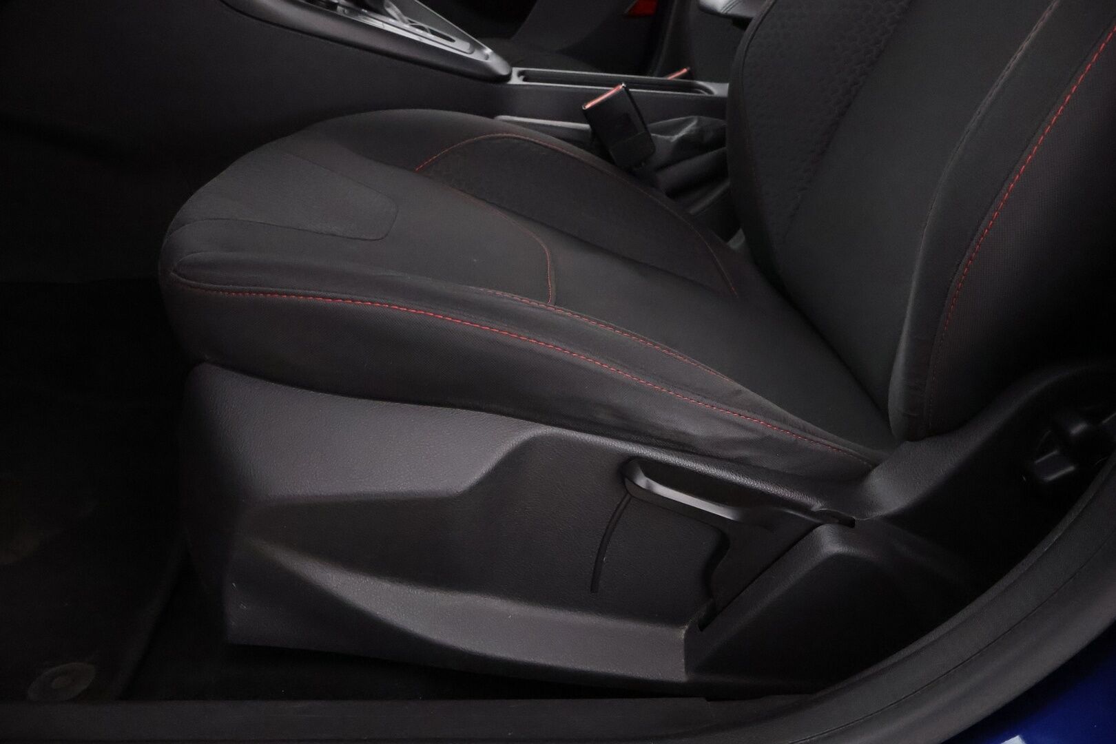 Ford Focus 2016 1,0 EcoBoost 125 hv Start/Stop A6 ST-Line 5-ovinen *MYYDÄÄN HUUTOKAUPAT.COM*