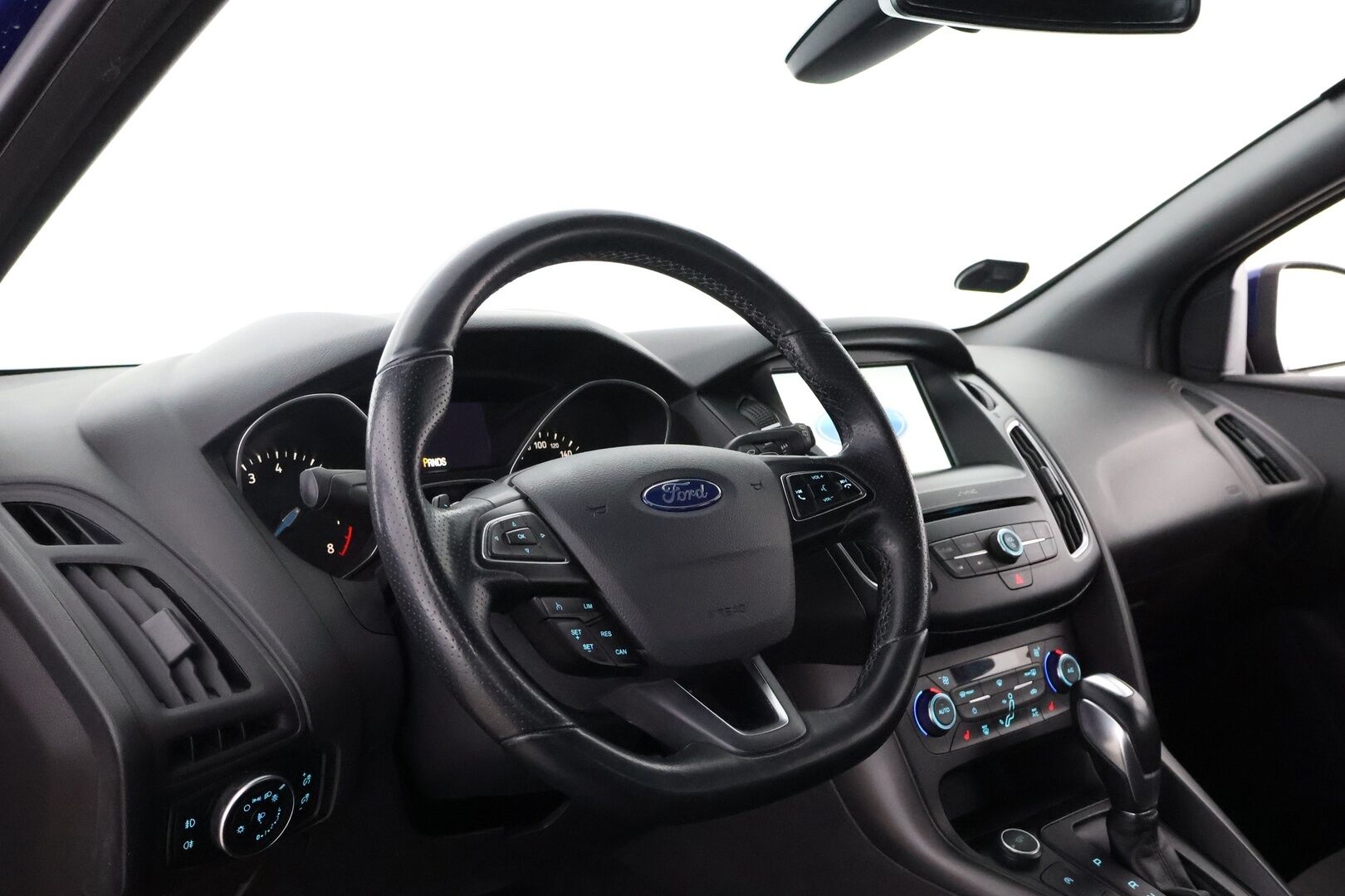Ford Focus 2016 1,0 EcoBoost 125 hv Start/Stop A6 ST-Line 5-ovinen *MYYDÄÄN HUUTOKAUPAT.COM*