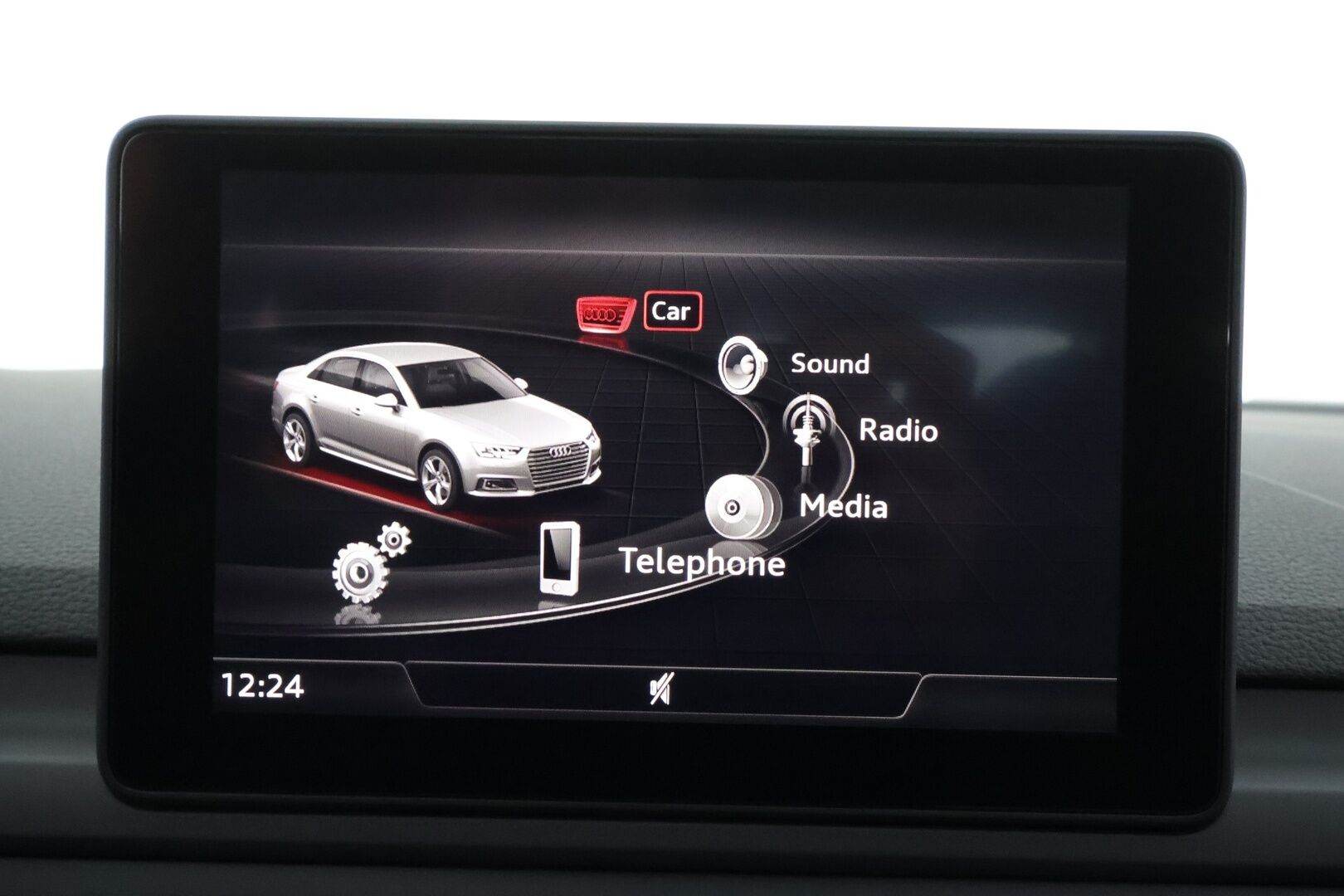 Audi A4 2016 Sedan First Edition Business Sport 2,0 TFSI 185 kW quattro S tronic * Vakkari / Webasto / Koukku / Muistipenkki / P.tutkat * - 1.Om Suomi-auto / Kahdet Renkaat - HULLUT AVAJAISHULINAT KORKOTARJOUS 3,29 %